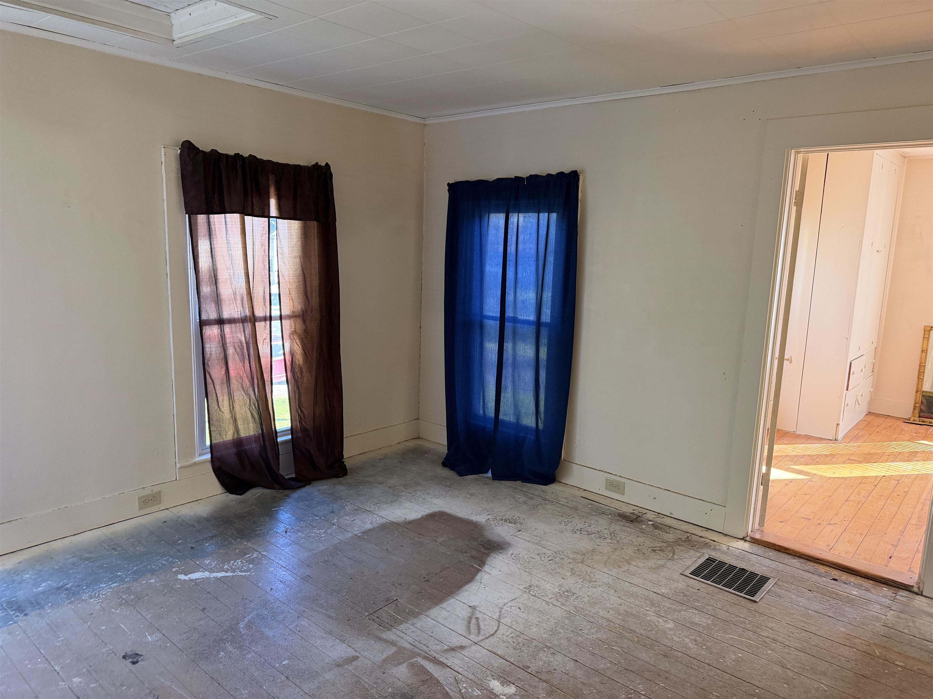 15 Cedar Street Property Photo 5