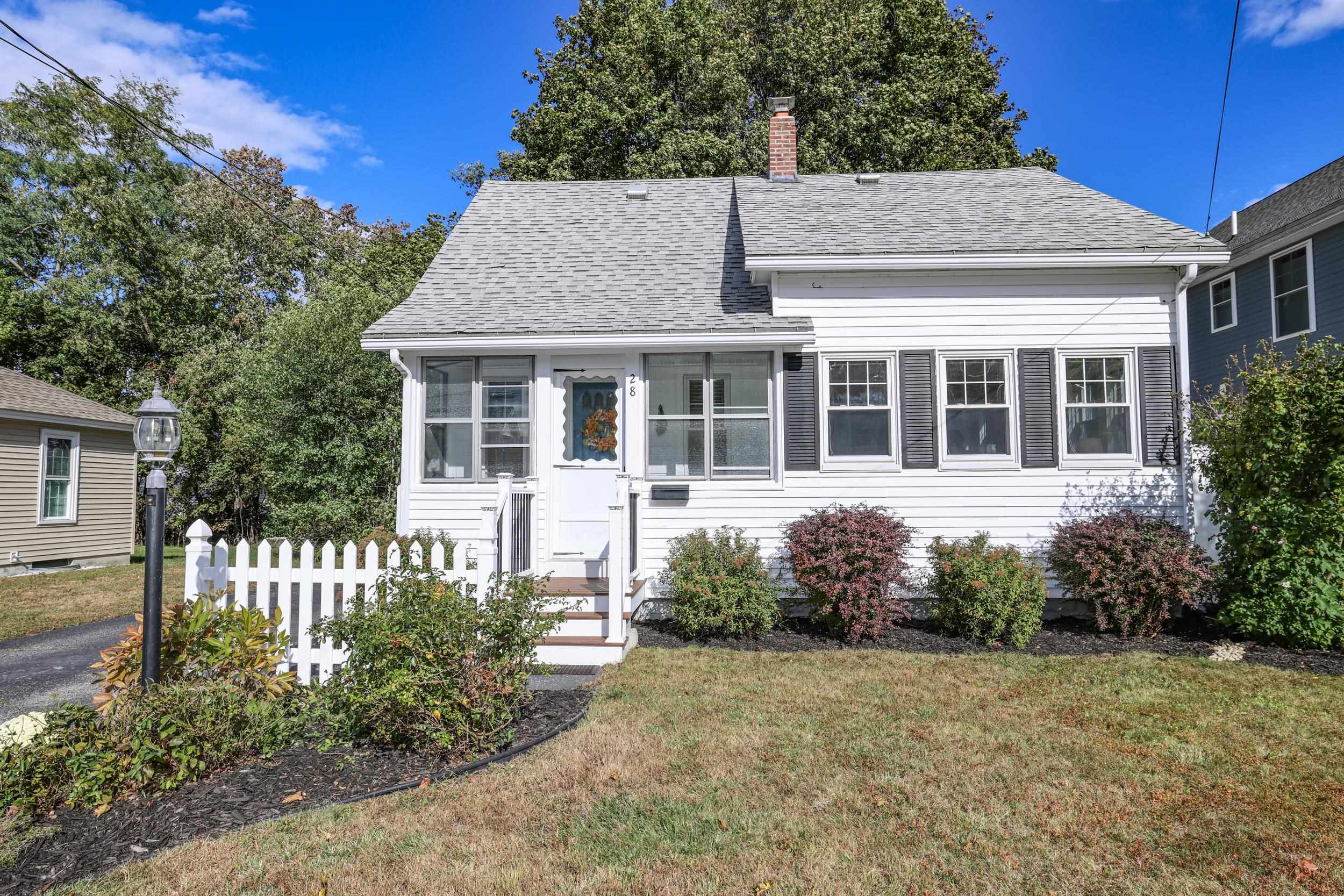 28 Almont Street Property Photo 1