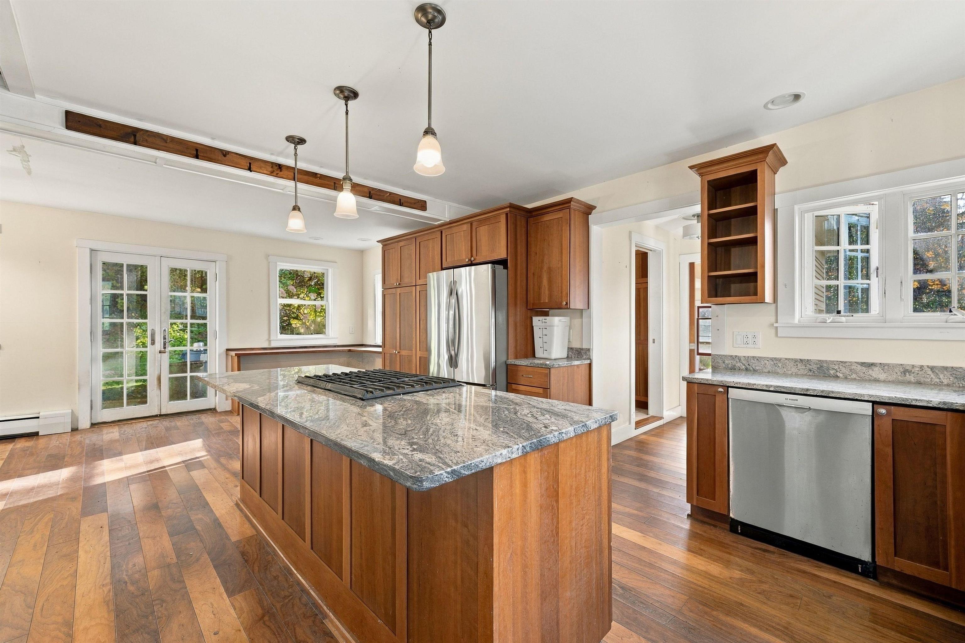 8 Golf Avenue Property Photo 21