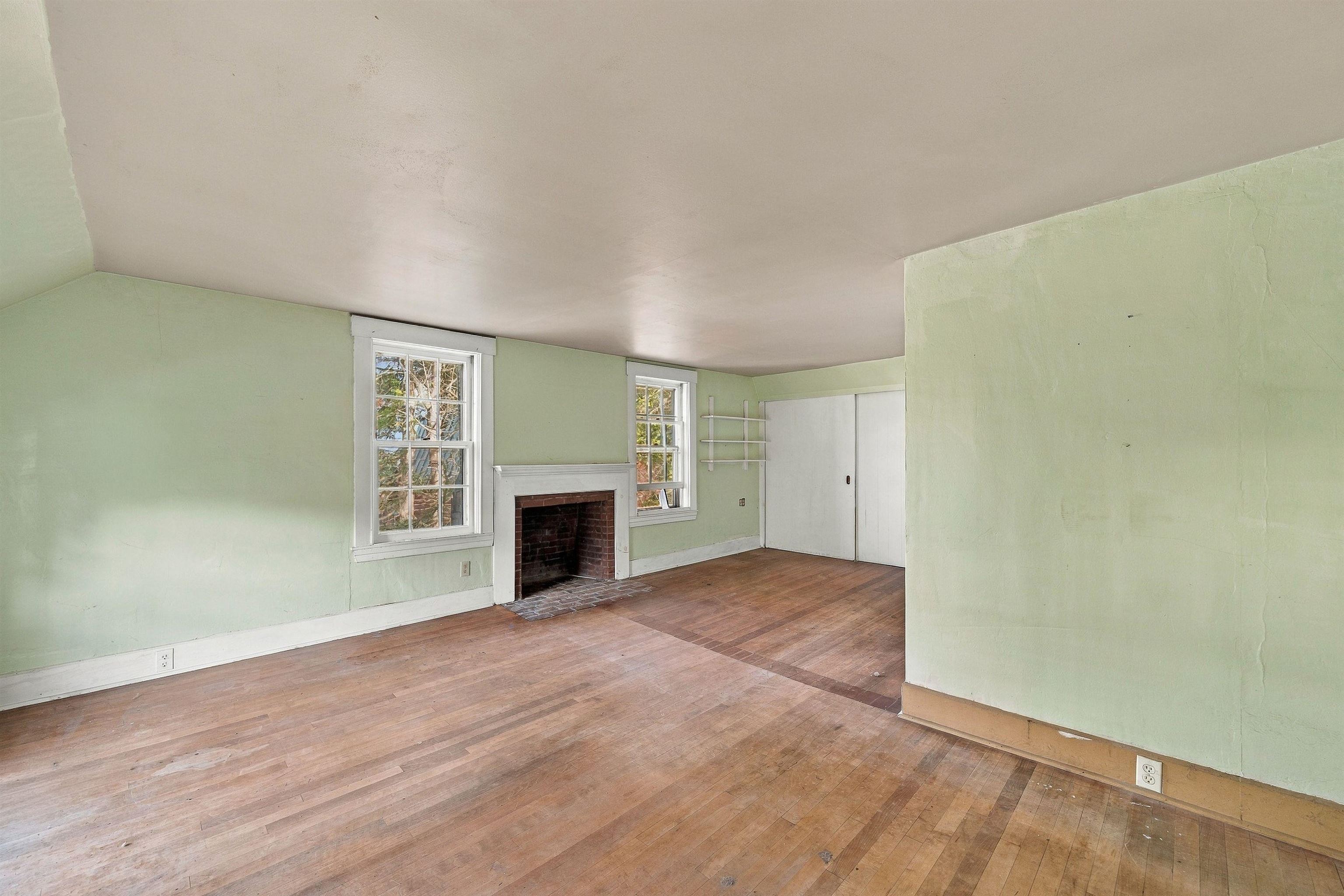 8 Golf Avenue Property Photo 34