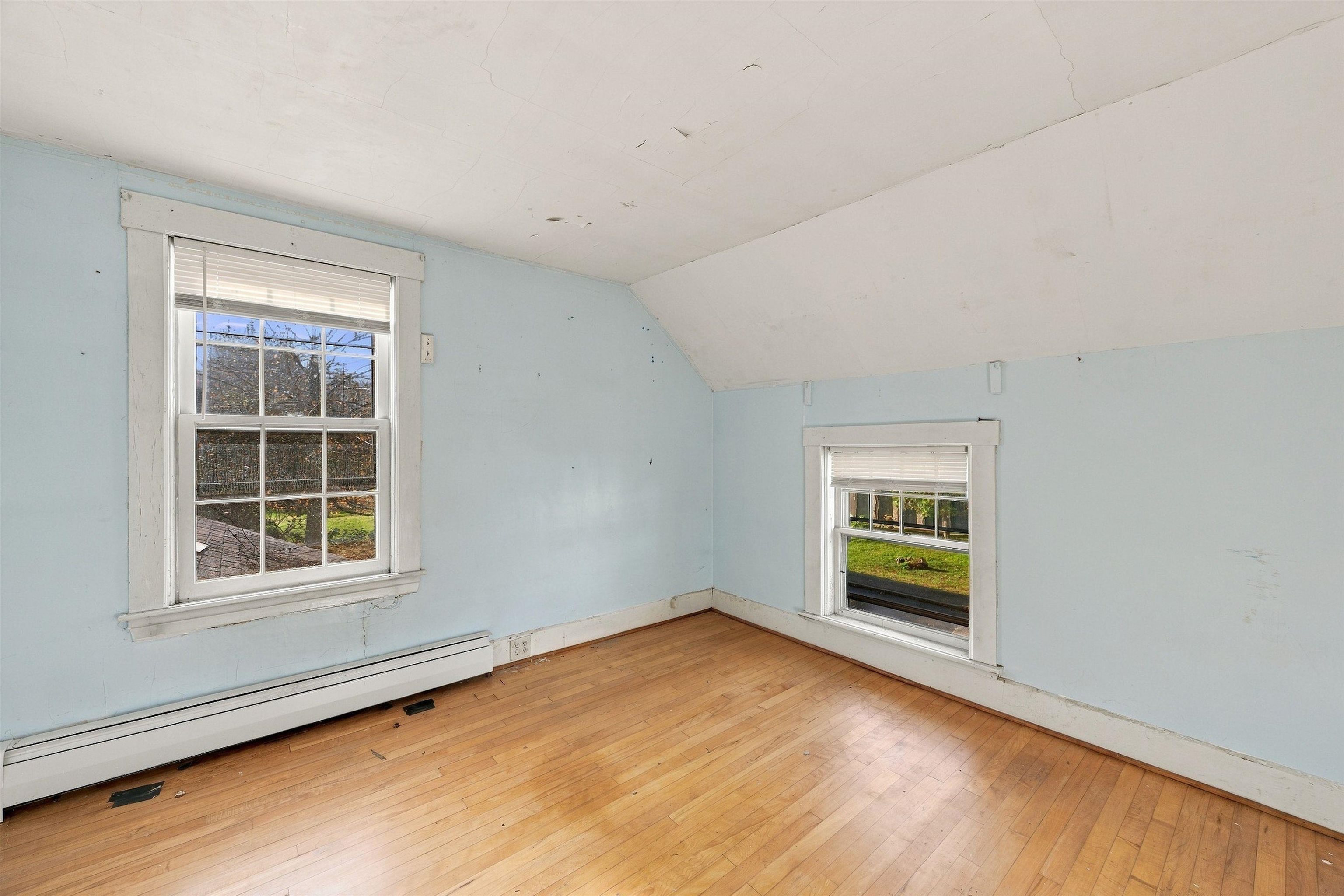 8 Golf Avenue Property Photo 42