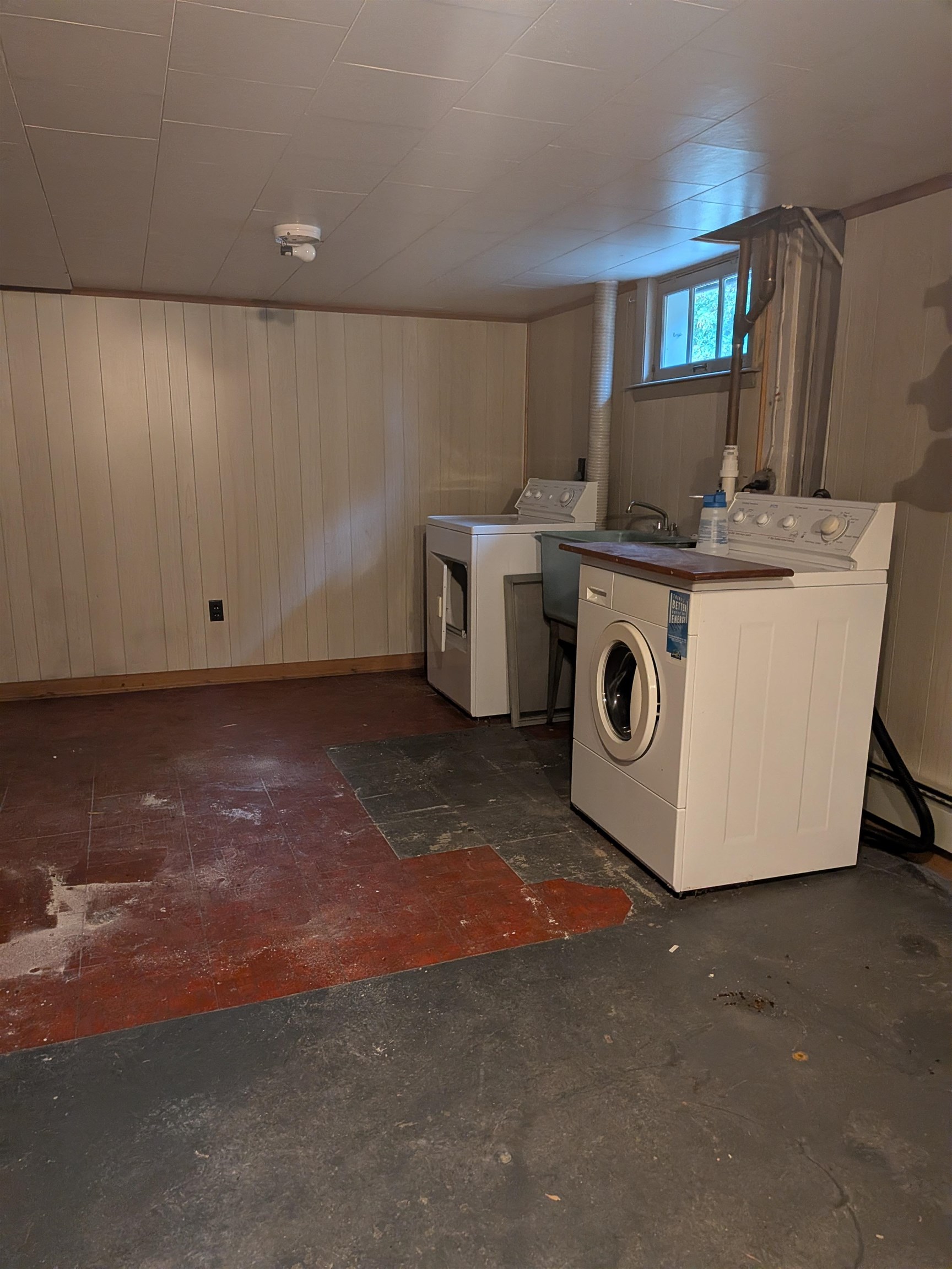 40 Avenue C Property Photo 13