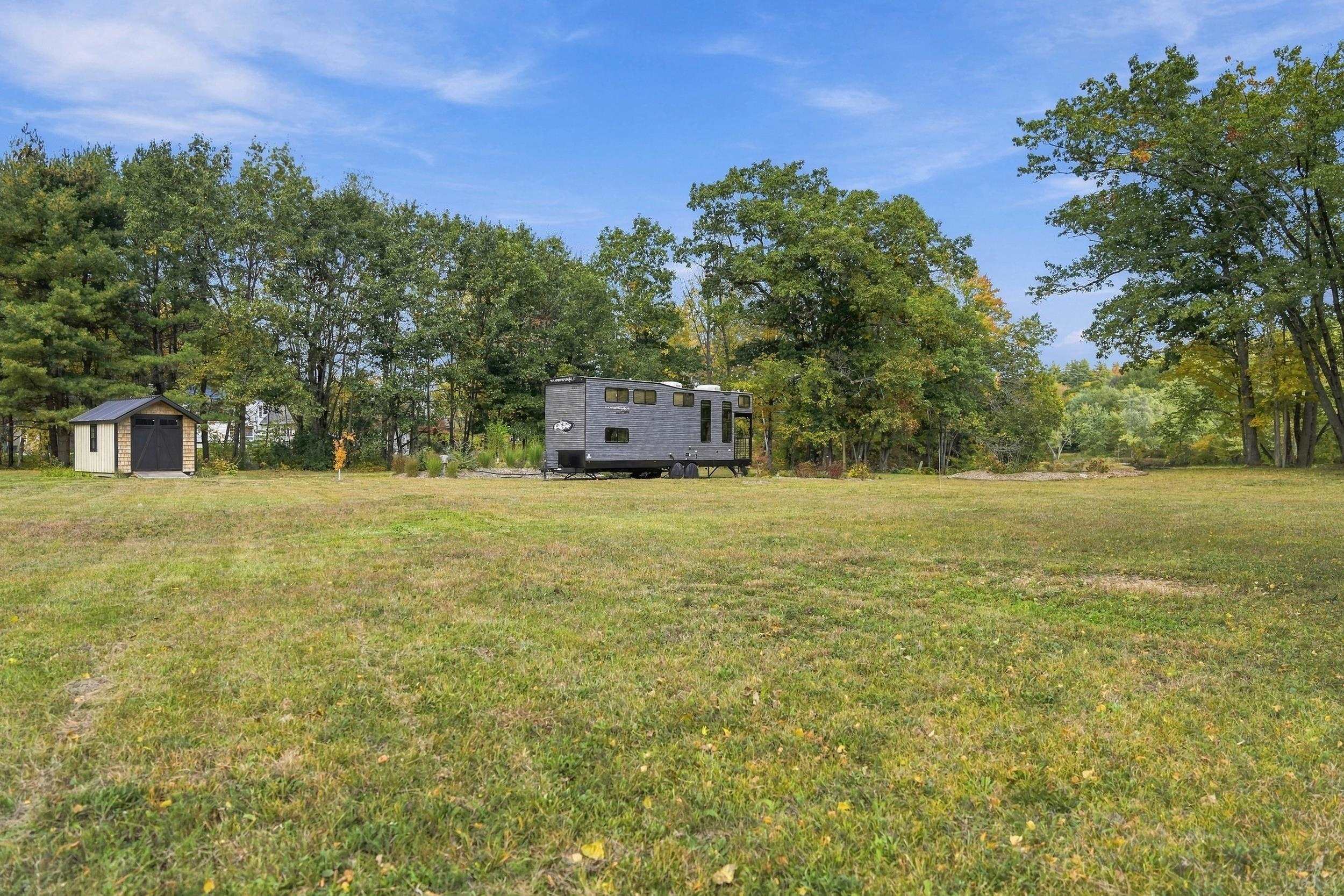 735 Western Avenue Property Photo 11
