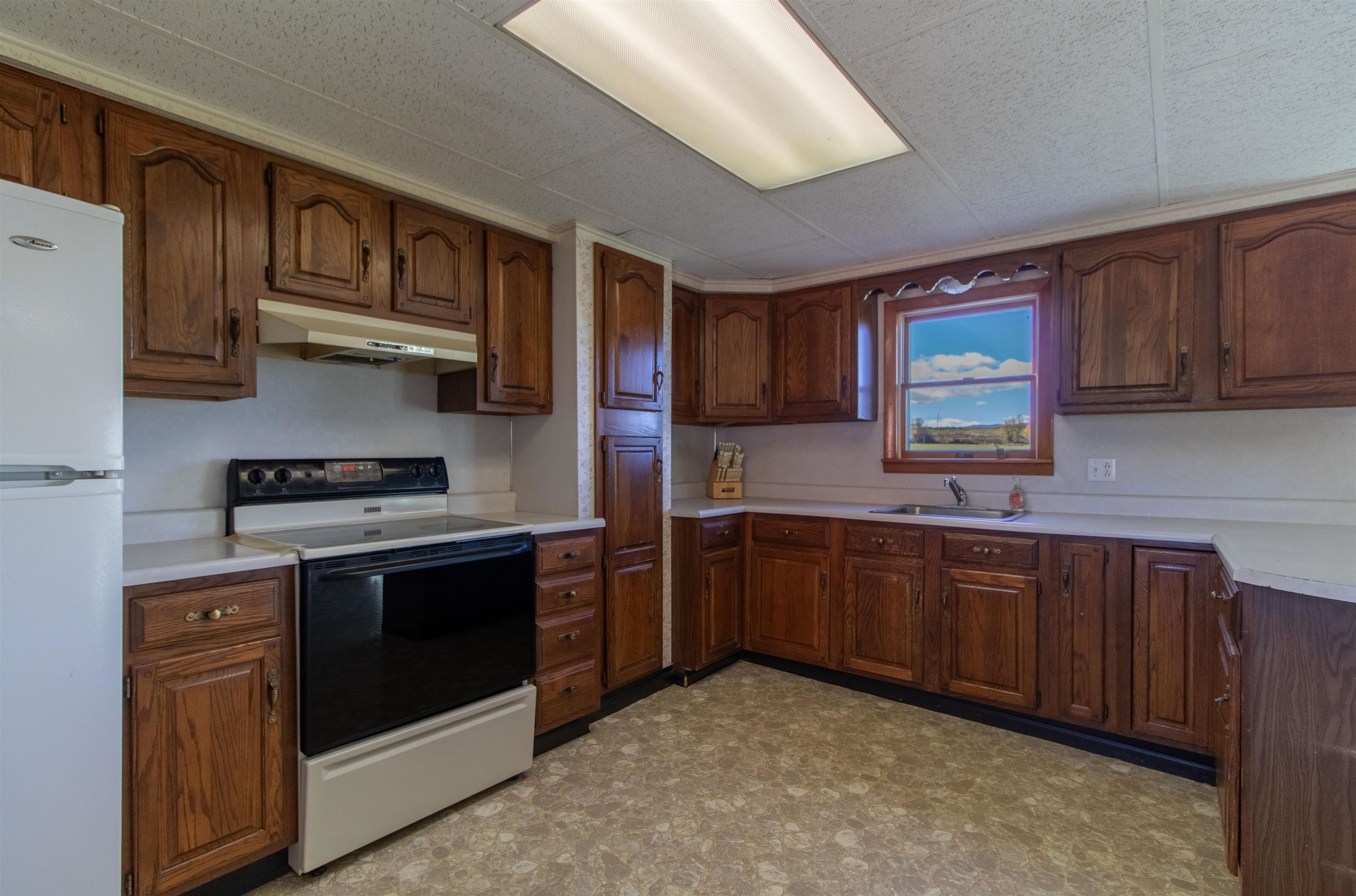 4299 Vt Route 105 Property Photo 8