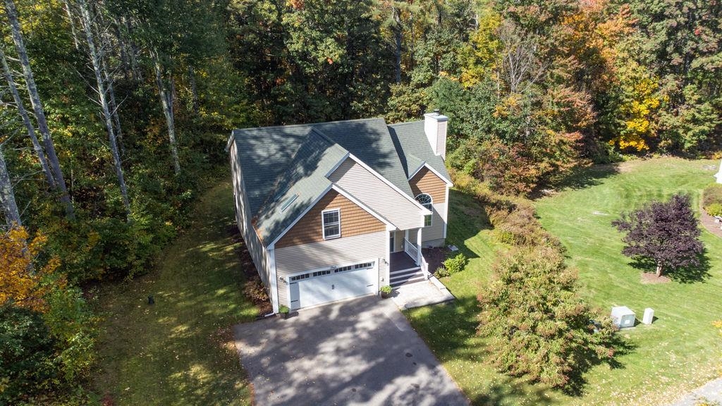 4 Winding Brook Drive Property Photo 1