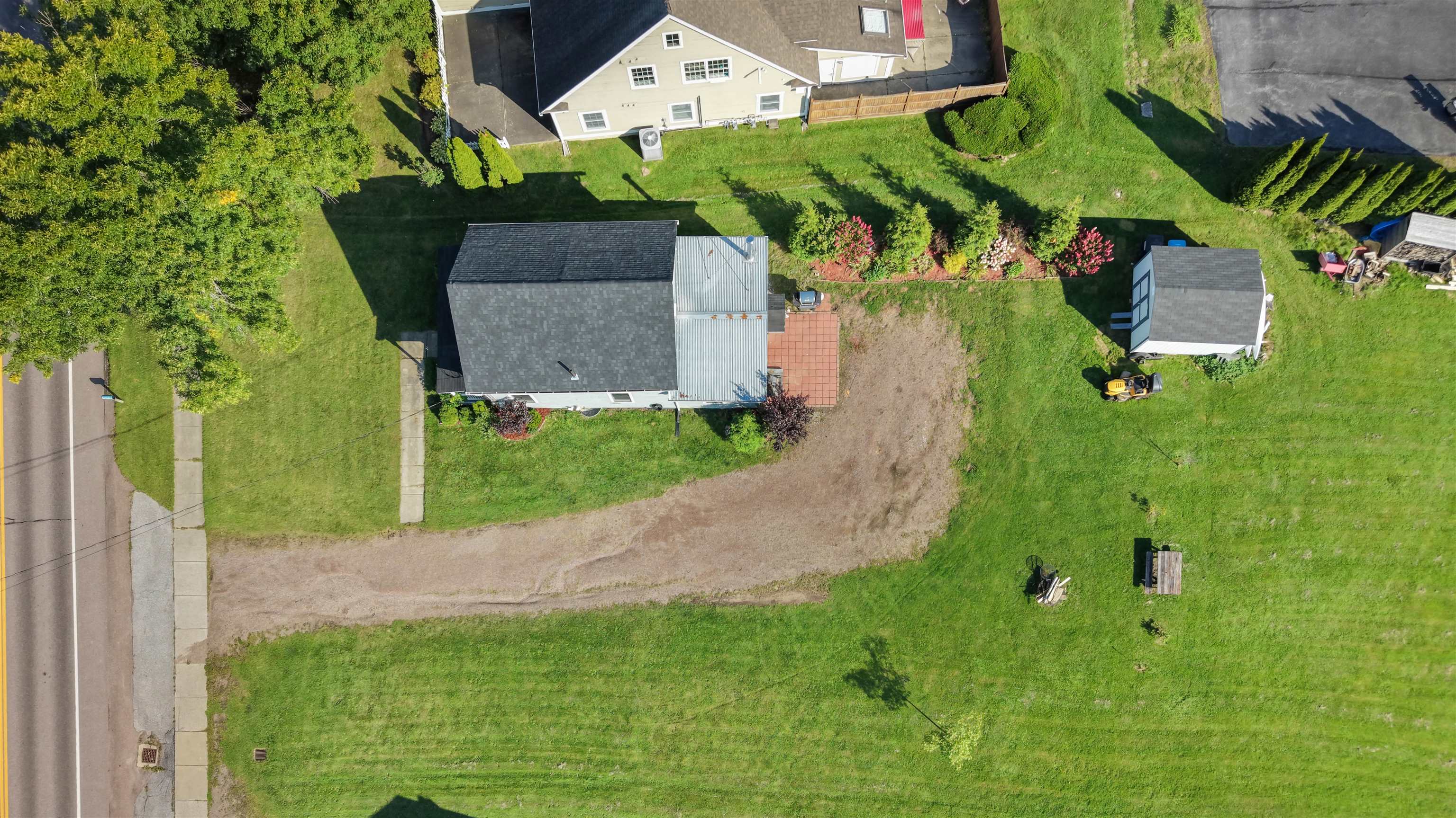 7786 Williston Road Property Photo 3