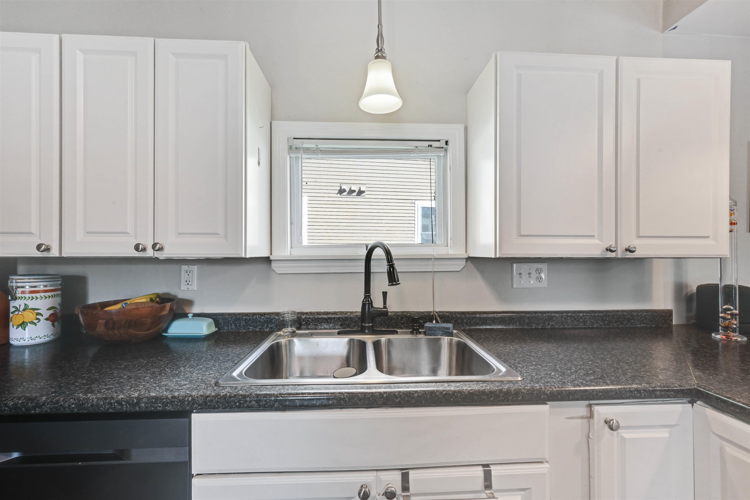 7786 Williston Road Property Photo 10