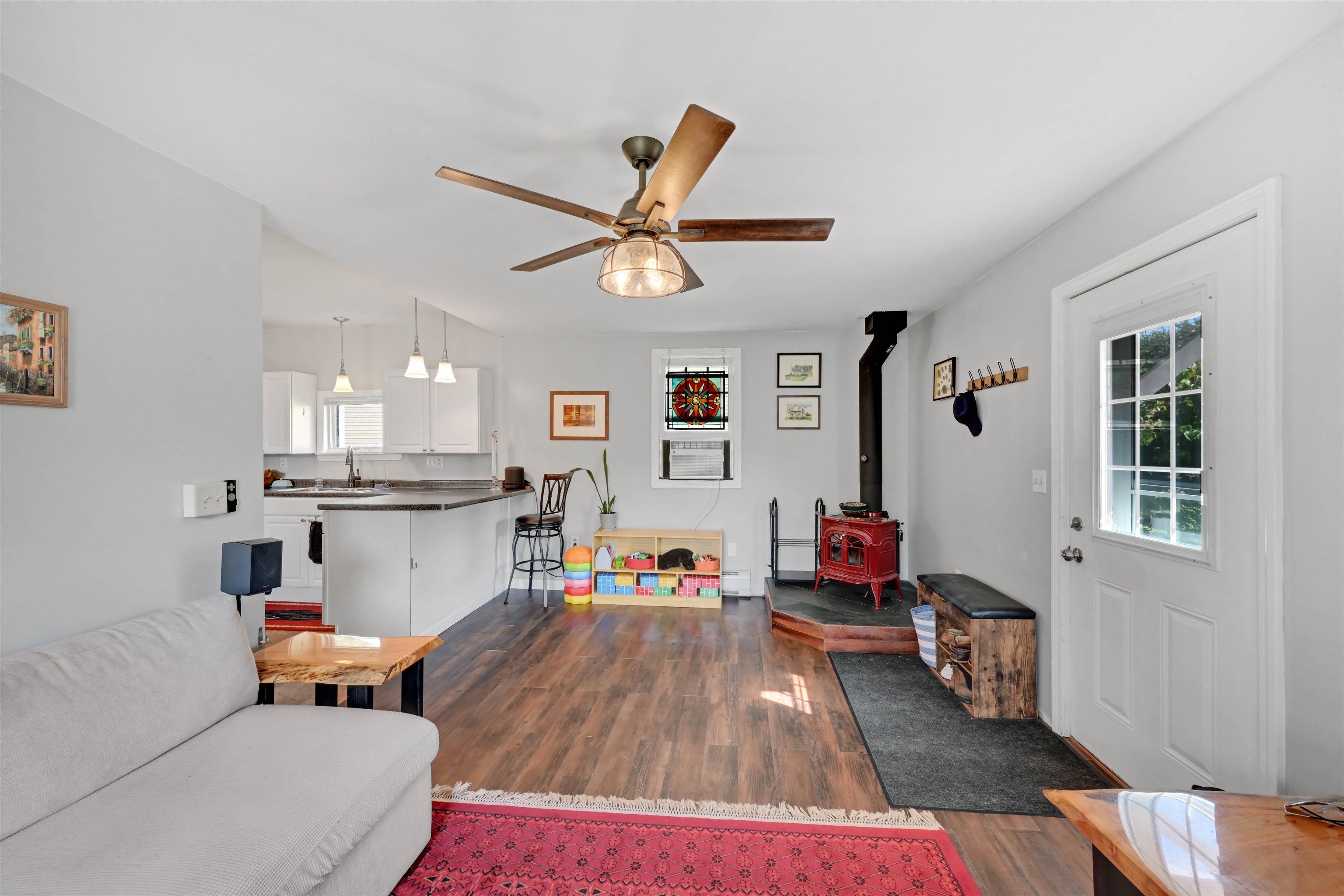 7786 Williston Road Property Photo 16