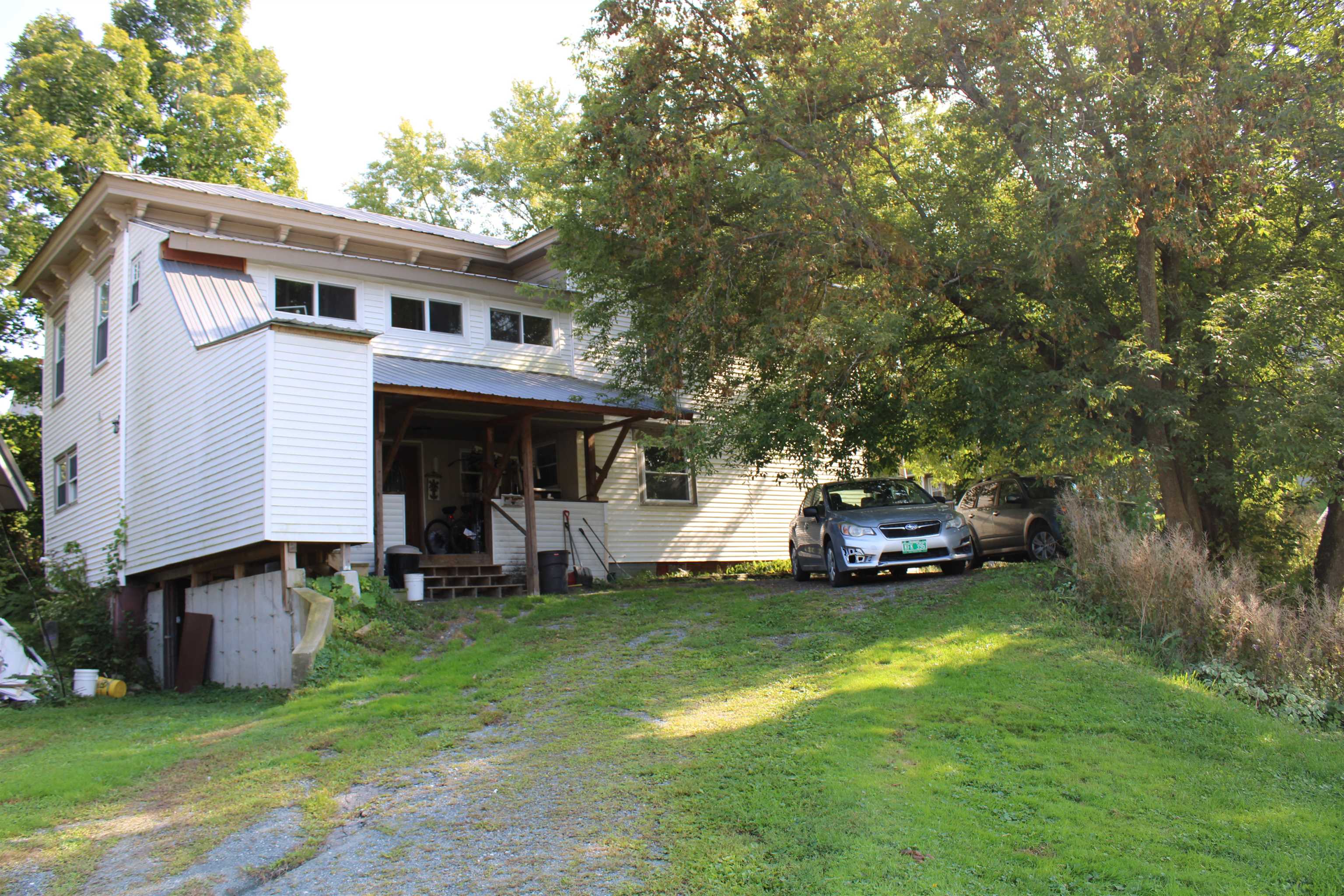 767 Concord Avenue Property Photo 4