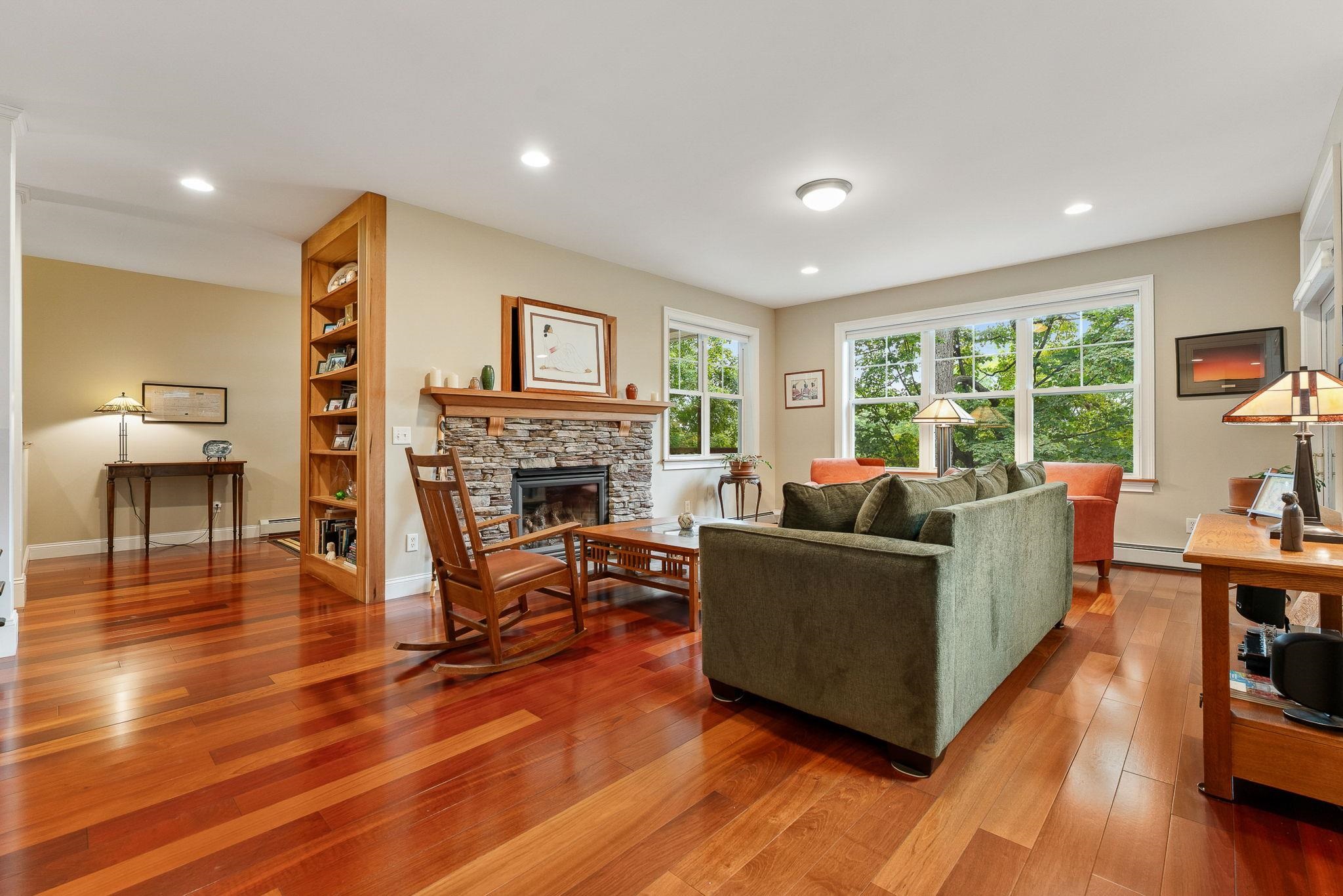 6304 Dorset Street Property Photo 5