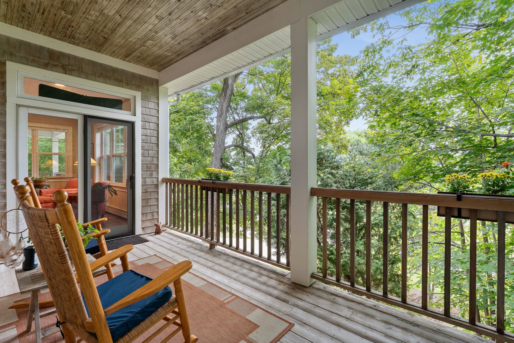 6304 Dorset Street Property Photo 10