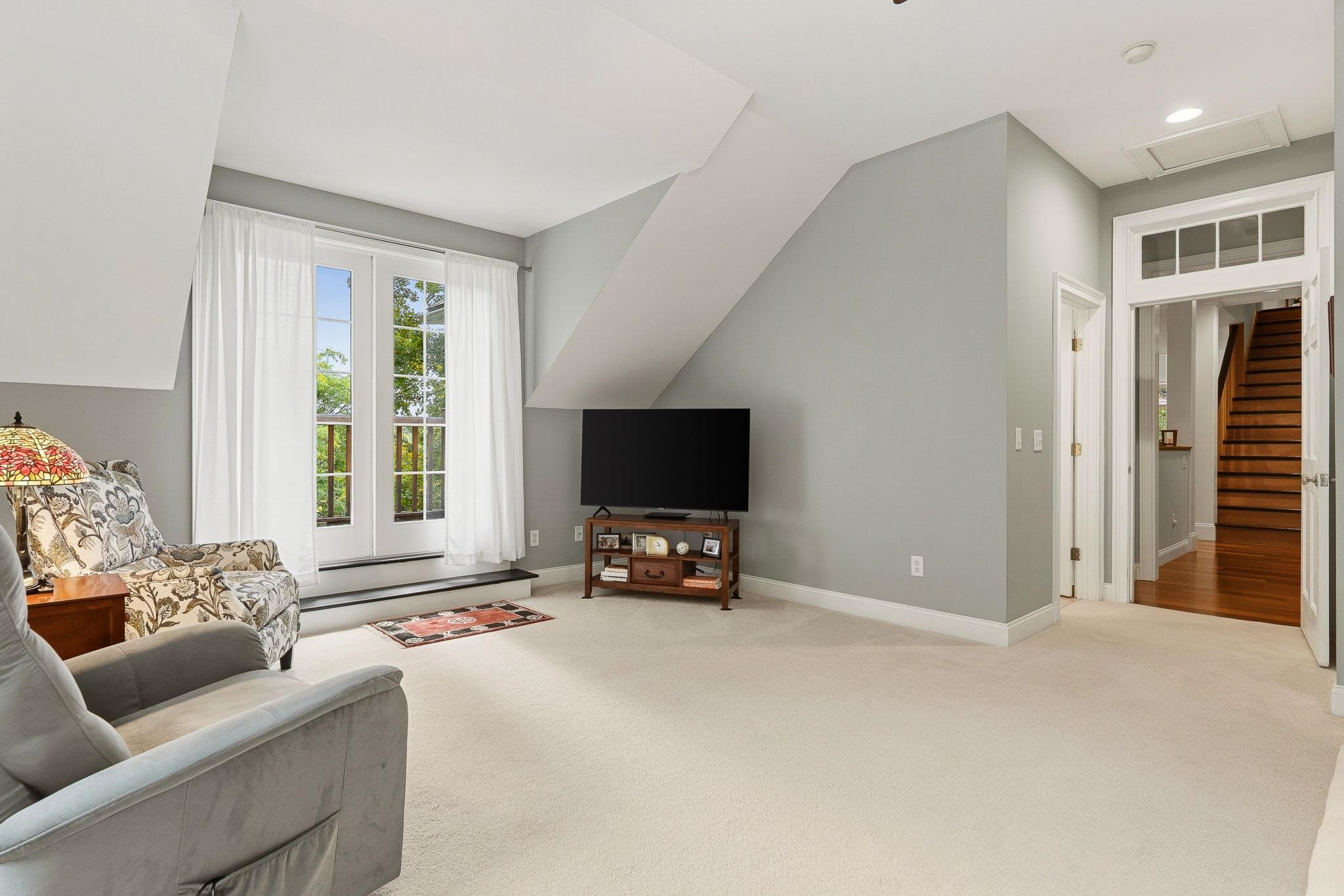 6304 Dorset Street Property Photo 32