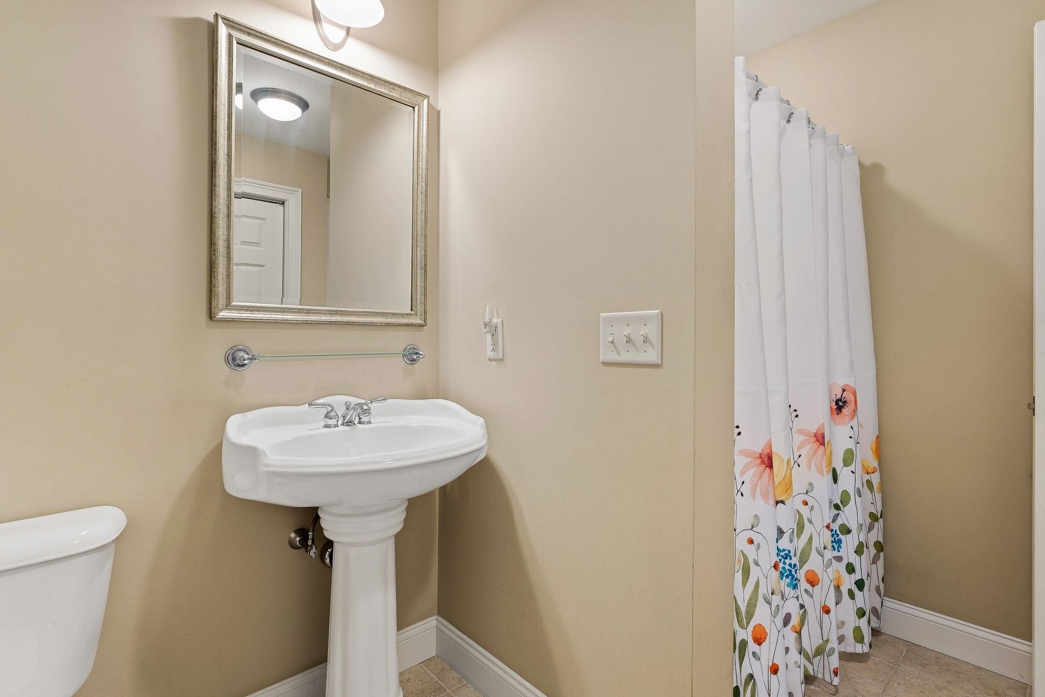 6304 Dorset Street Property Photo 41