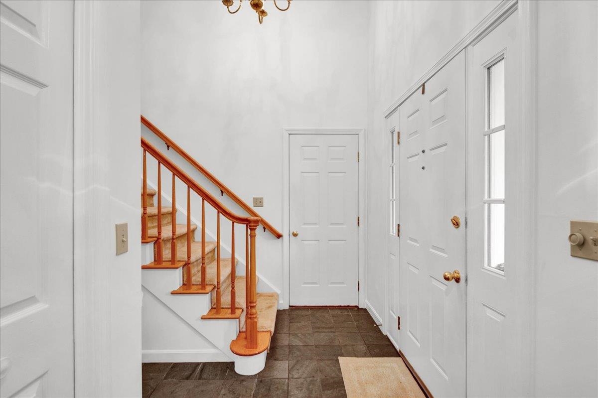 12 Peacham Lane Property Photo 7