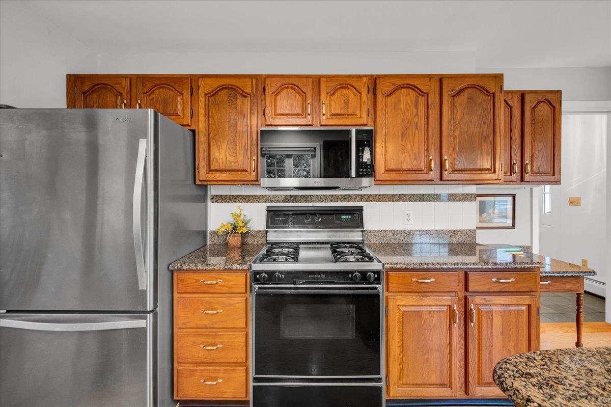 12 Peacham Lane Property Photo 15