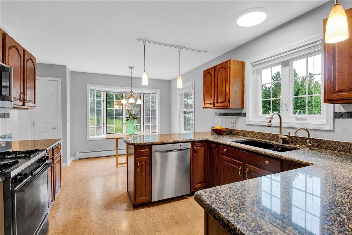 12 Peacham Lane Property Photo 17
