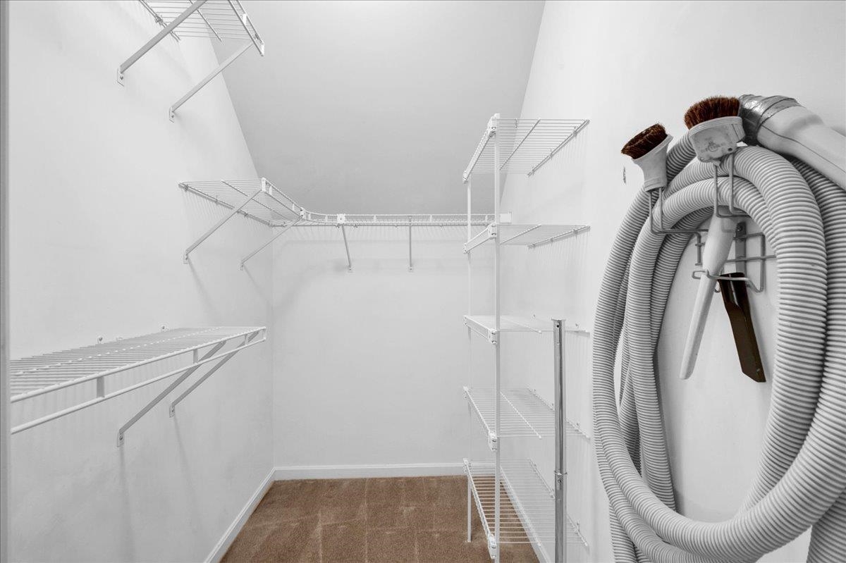 12 Peacham Lane Property Photo 40