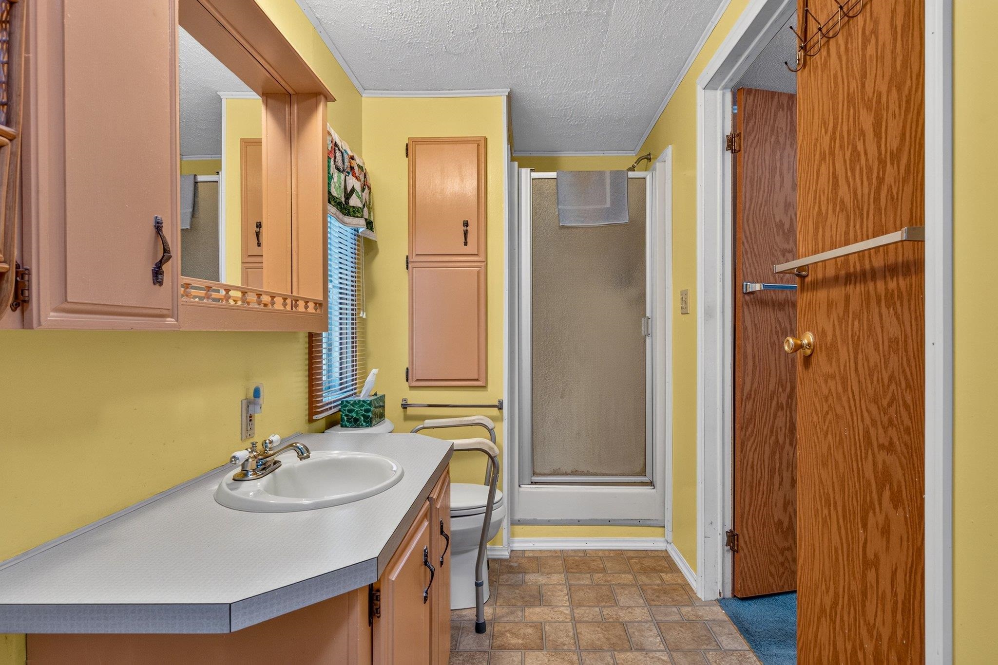 184 South Street Property Photo 13