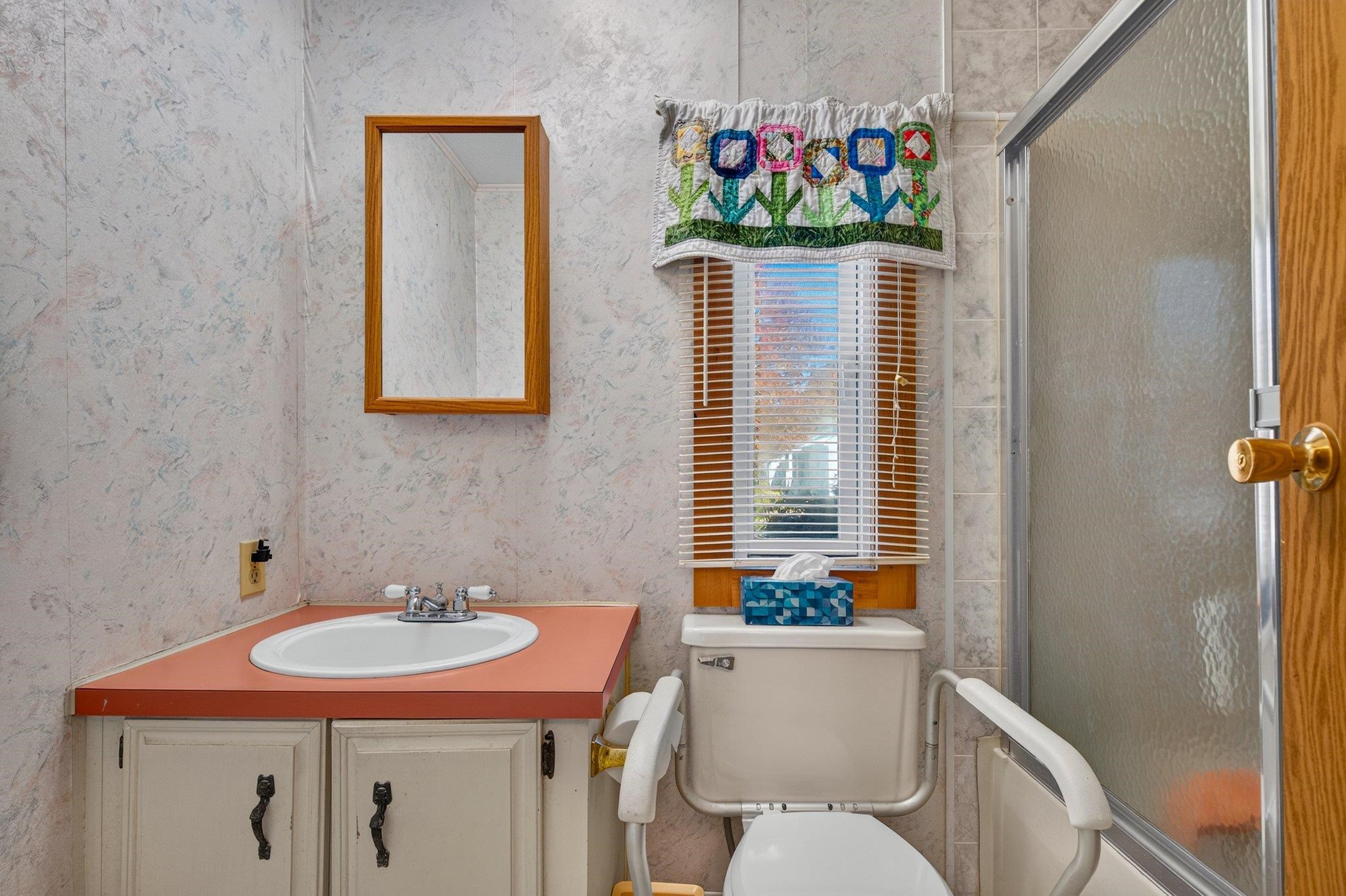 184 South Street Property Photo 15