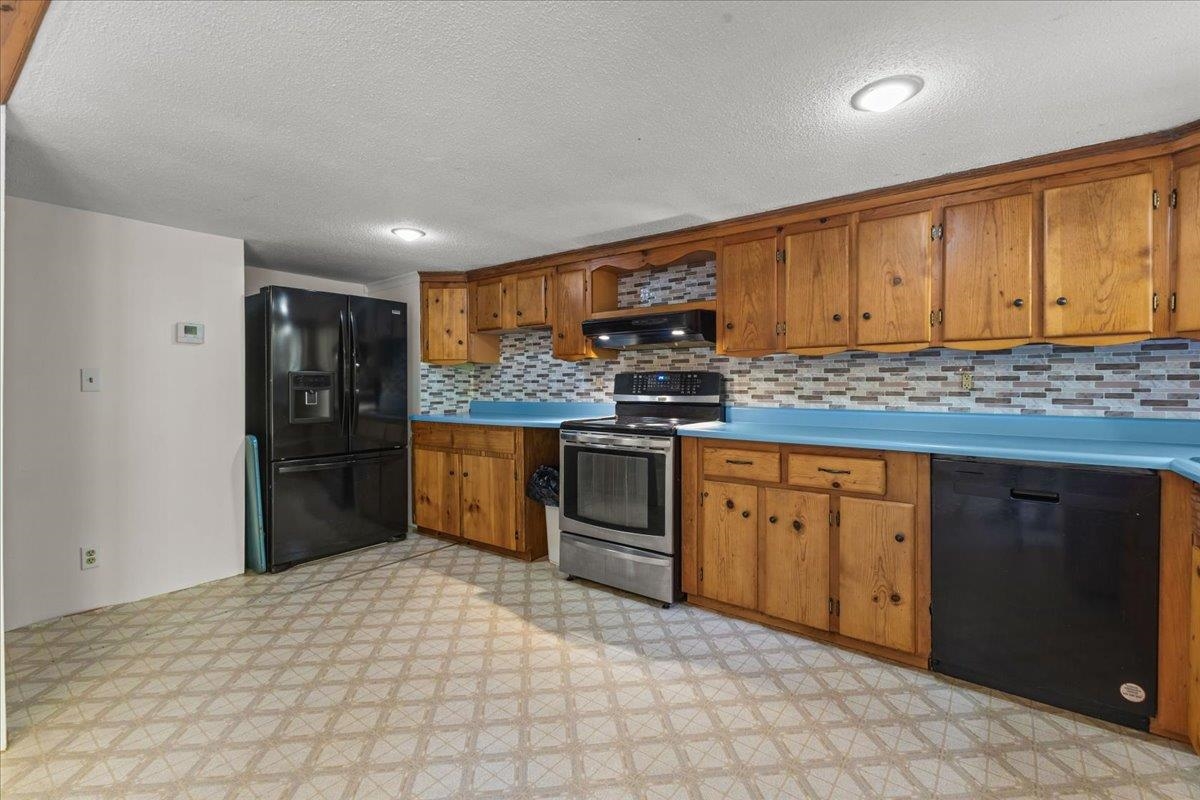 155 West Milton Road Property Photo 29
