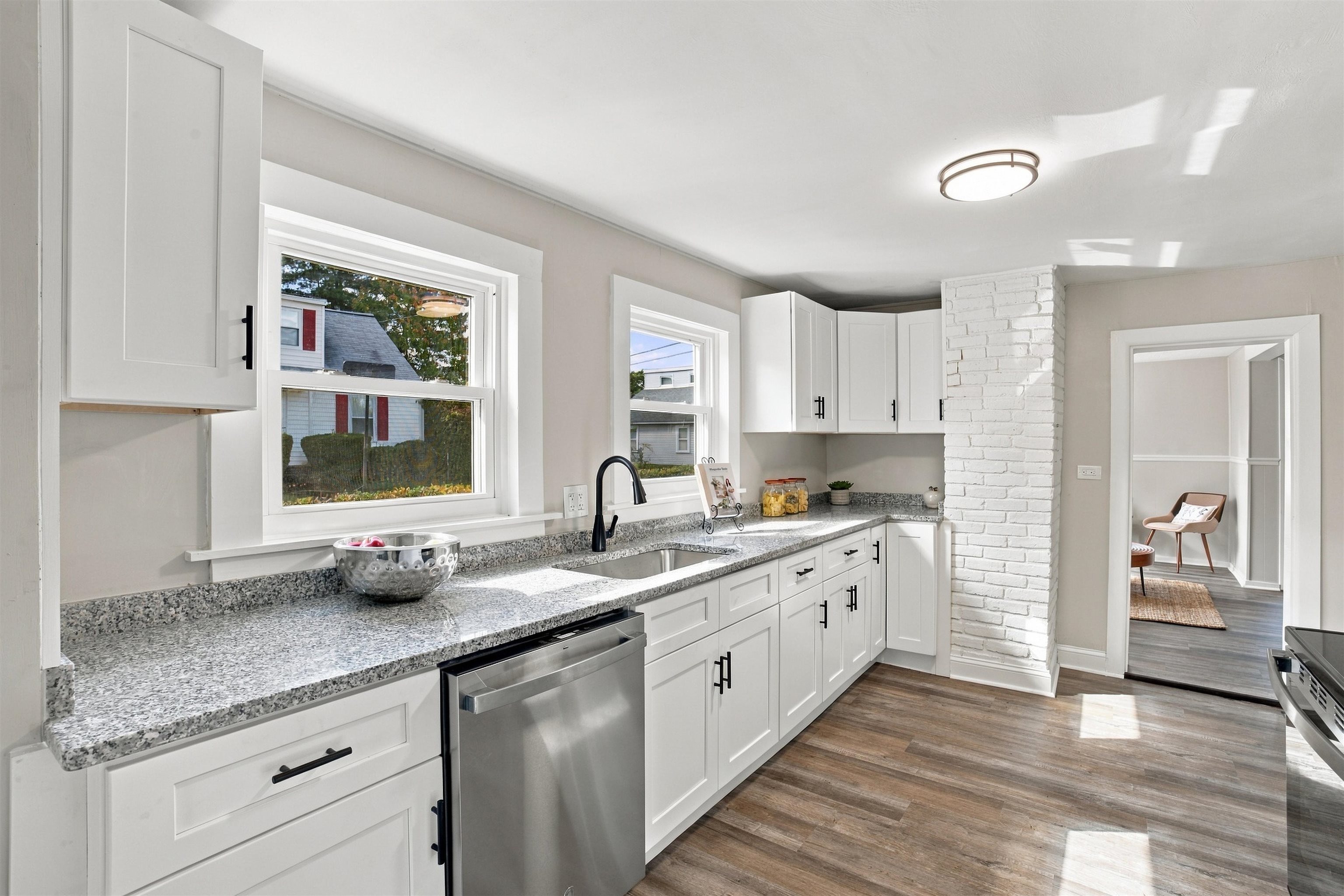 186 Peabody Avenue Property Photo 1