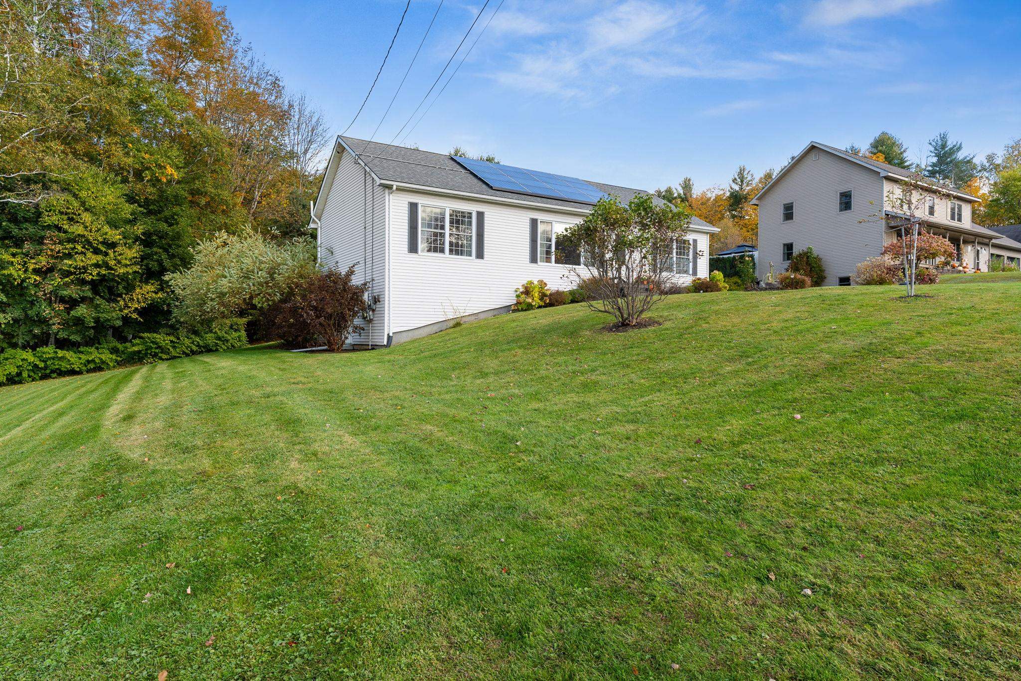 76 Onward Street Property Photo 3