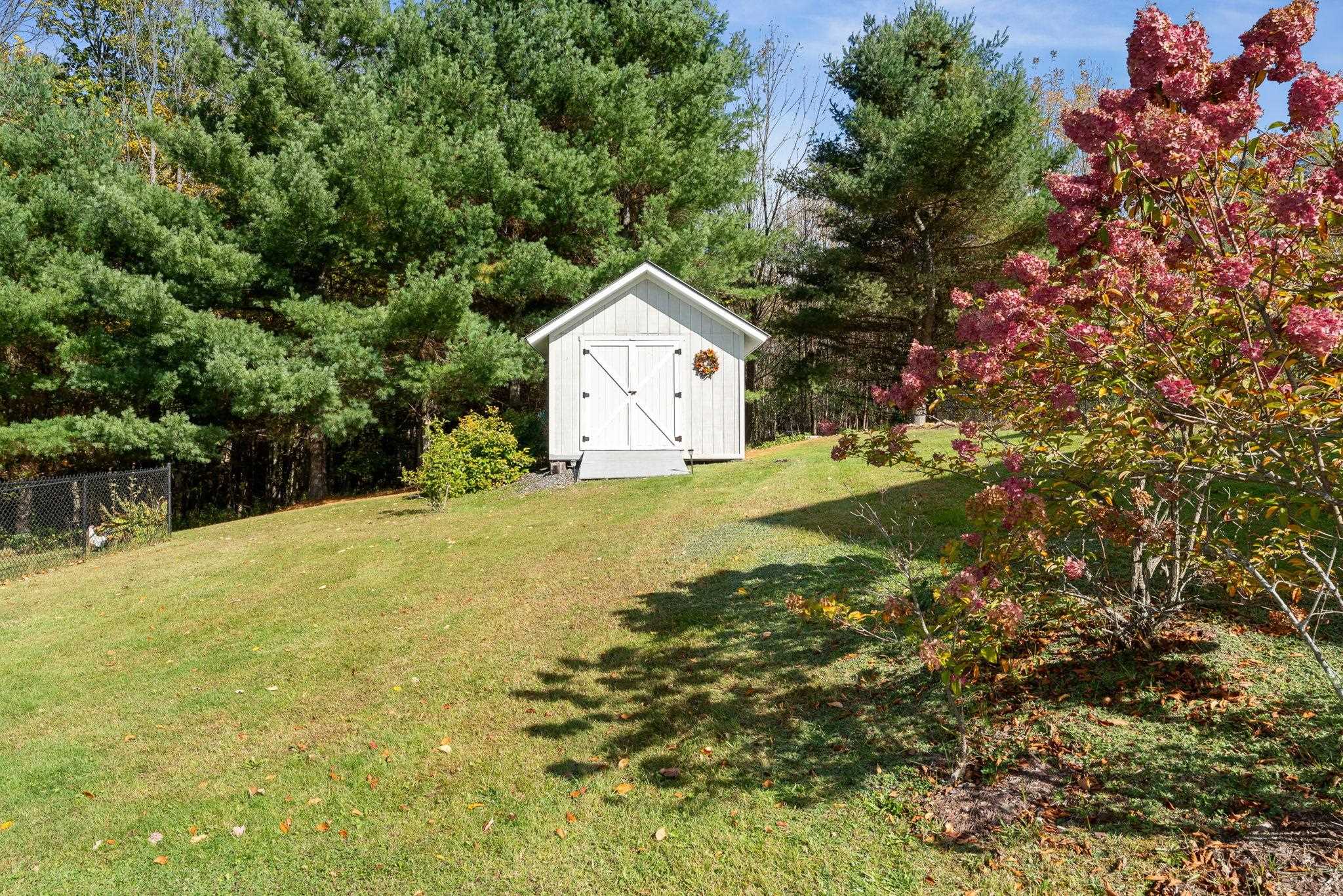 76 Onward Street Property Photo 40