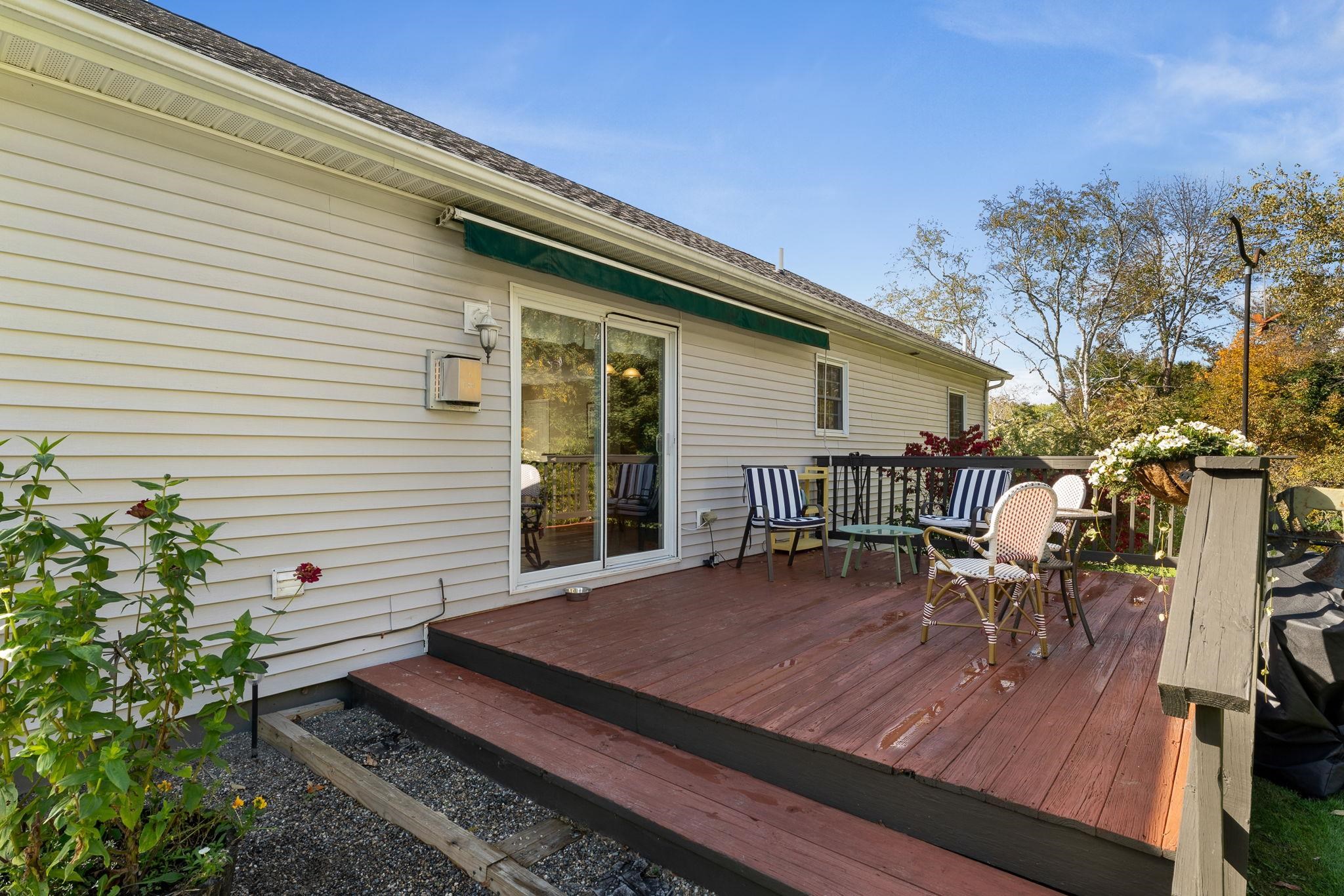 76 Onward Street Property Photo 45