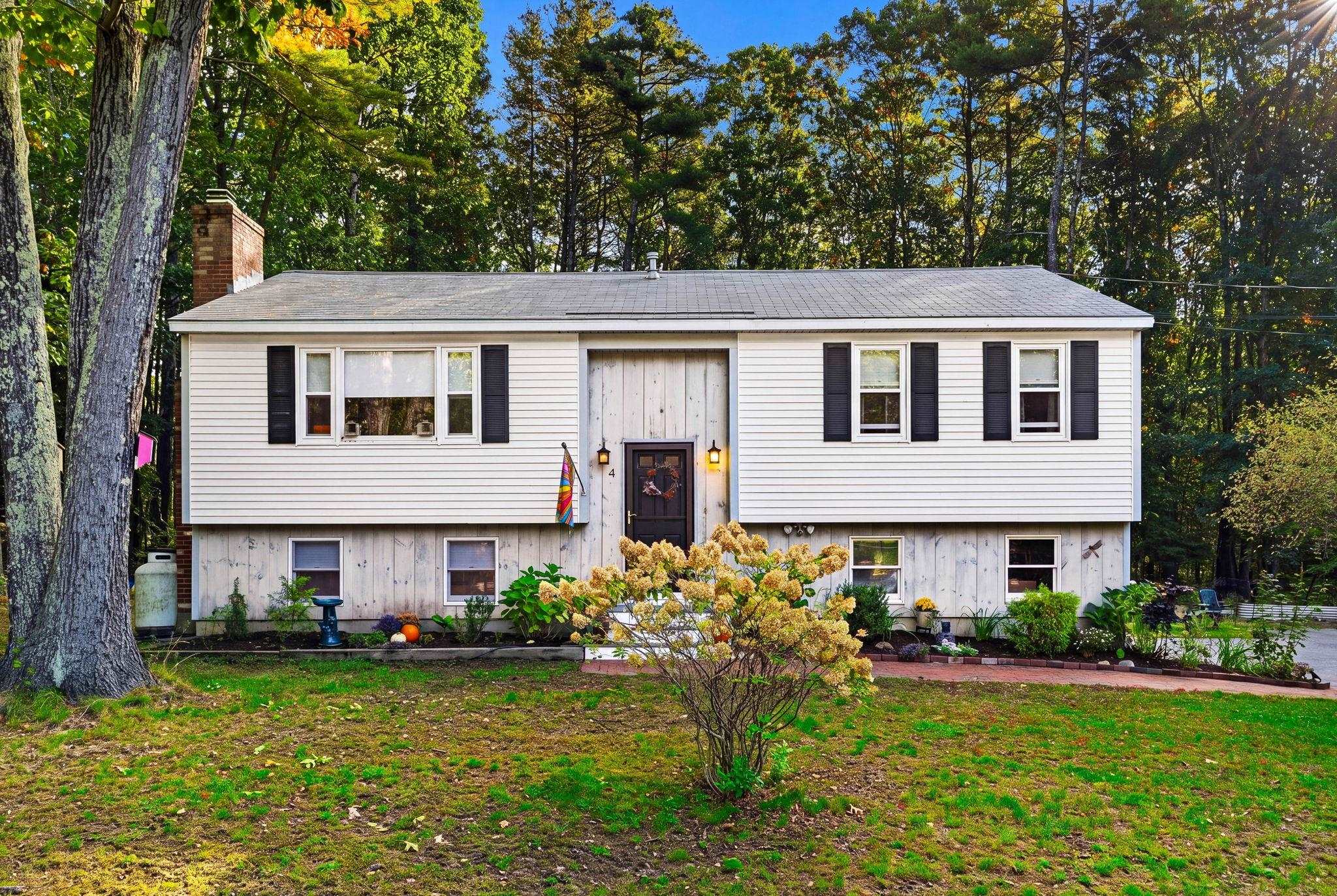 4 Garrison Lane Property Photo 1