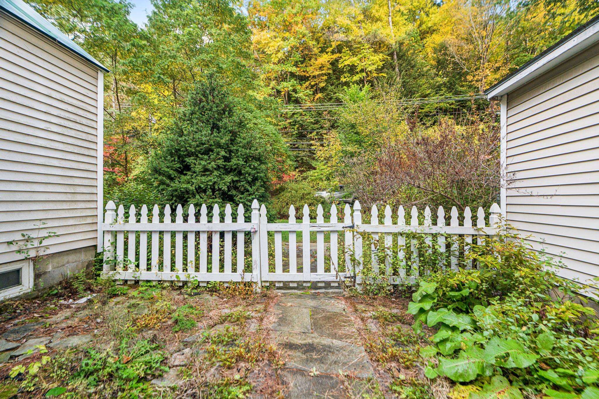 459 Route 5 South Property Photo 26