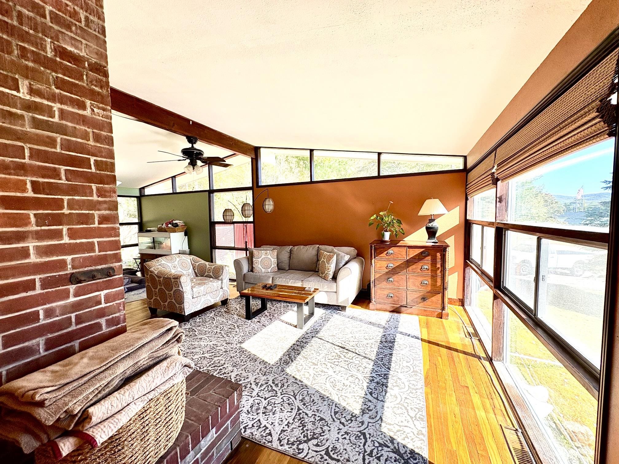 12 Windsor Terrace Property Photo 4