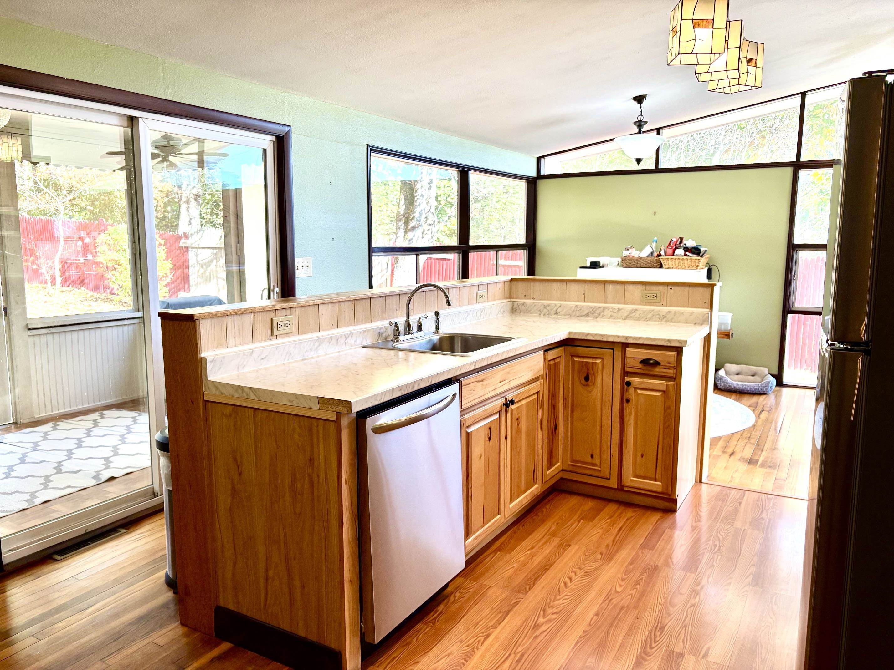12 Windsor Terrace Property Photo 9