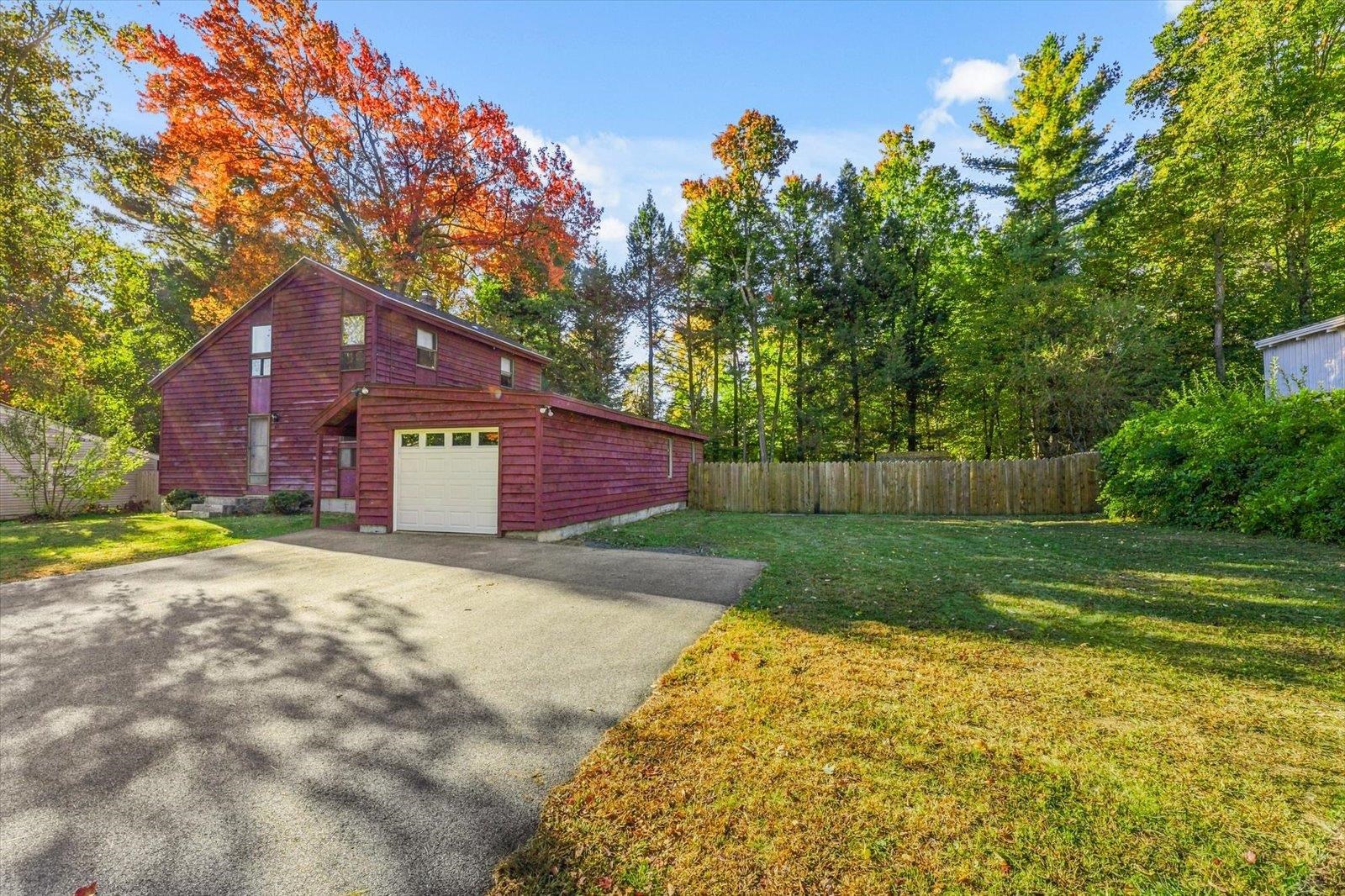 66 Robbins Road Property Photo 5