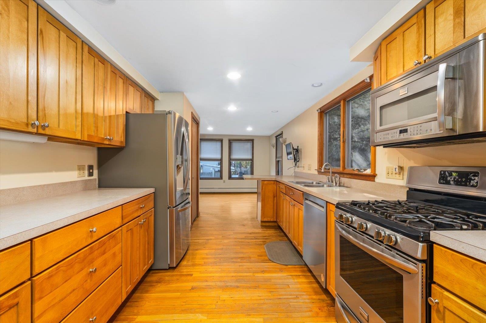 66 Robbins Road Property Photo 8