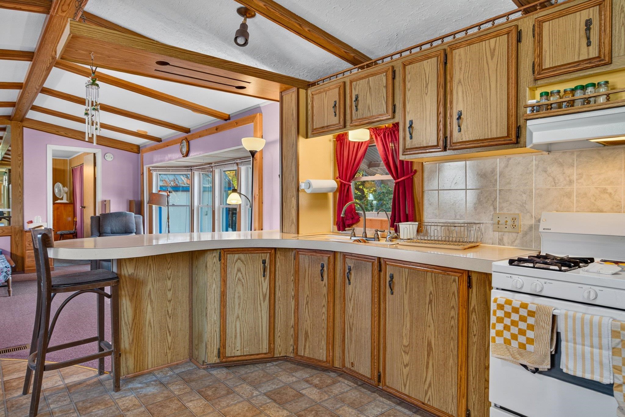 184 South Street Property Photo 7