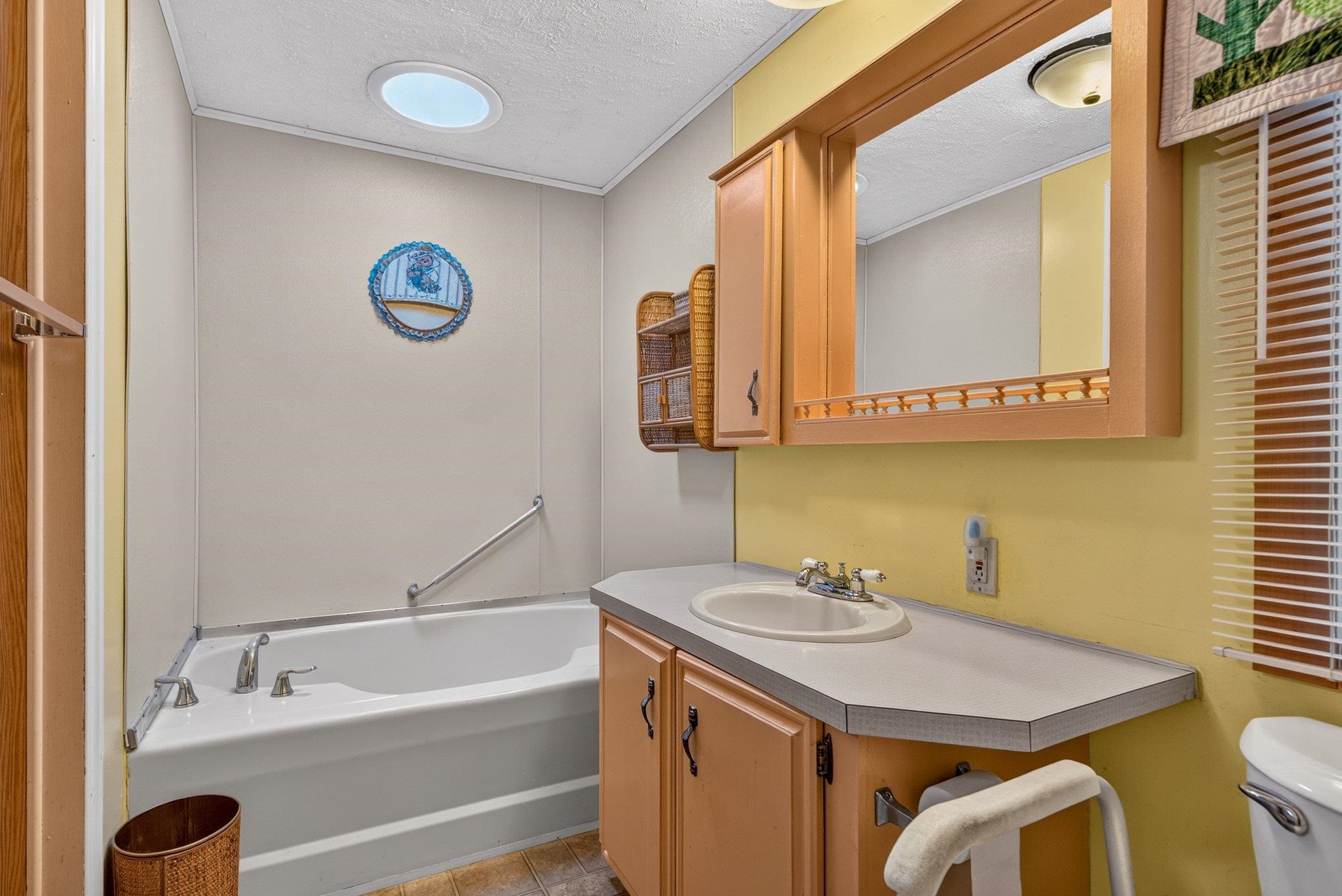 184 South Street Property Photo 14