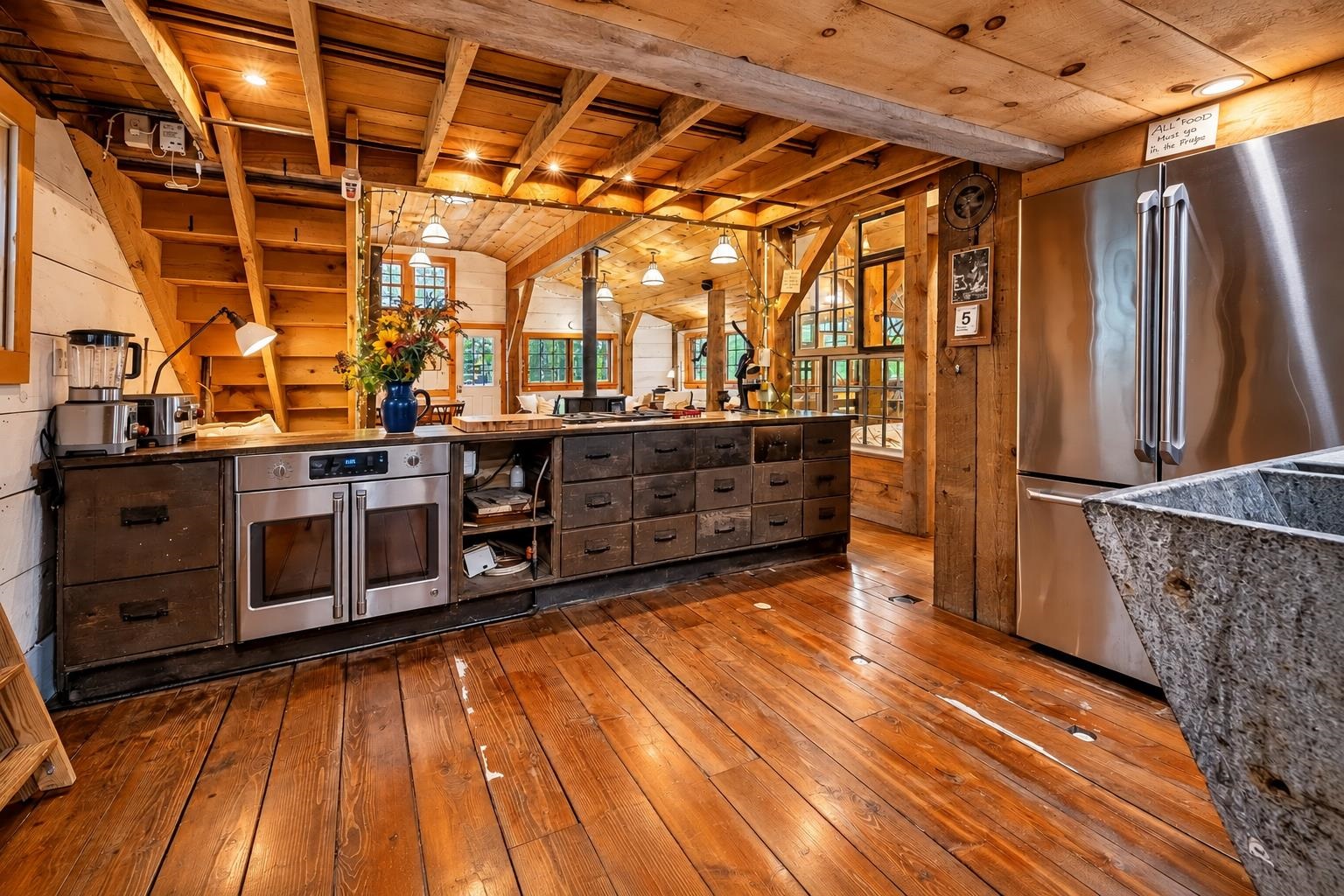1722 Under The Mountain Road Property Photo 8