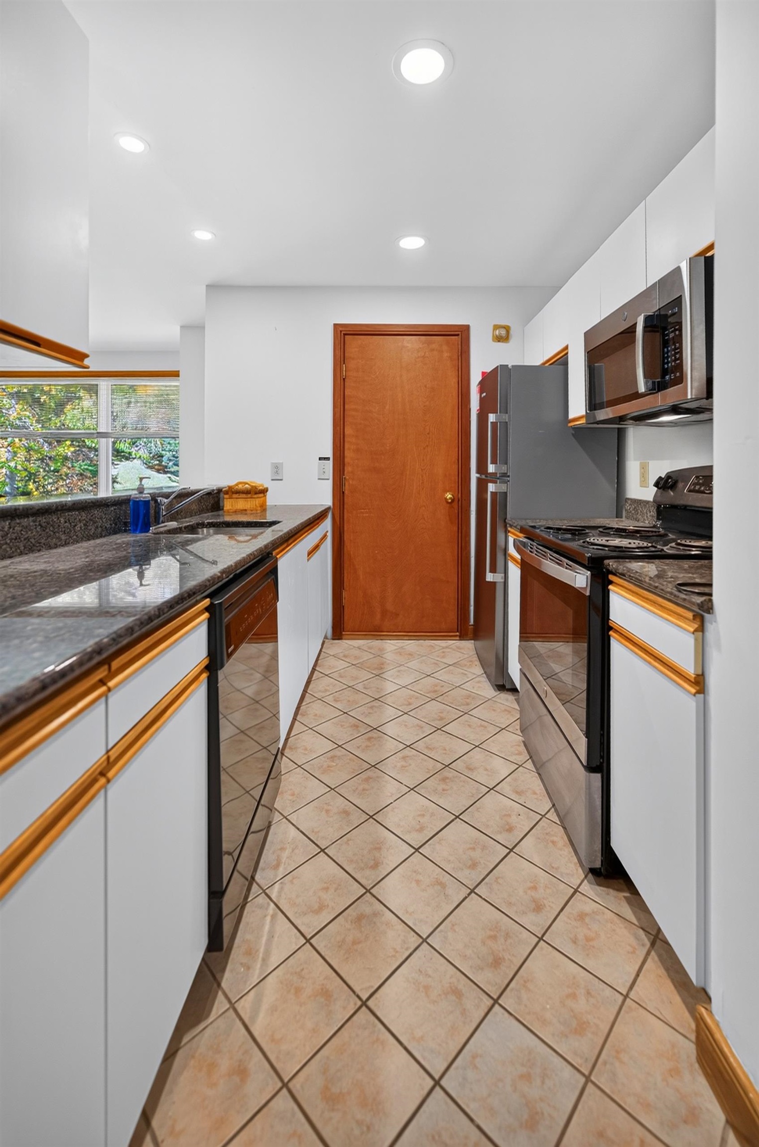 16c Trailside Village Way Property Photo 8