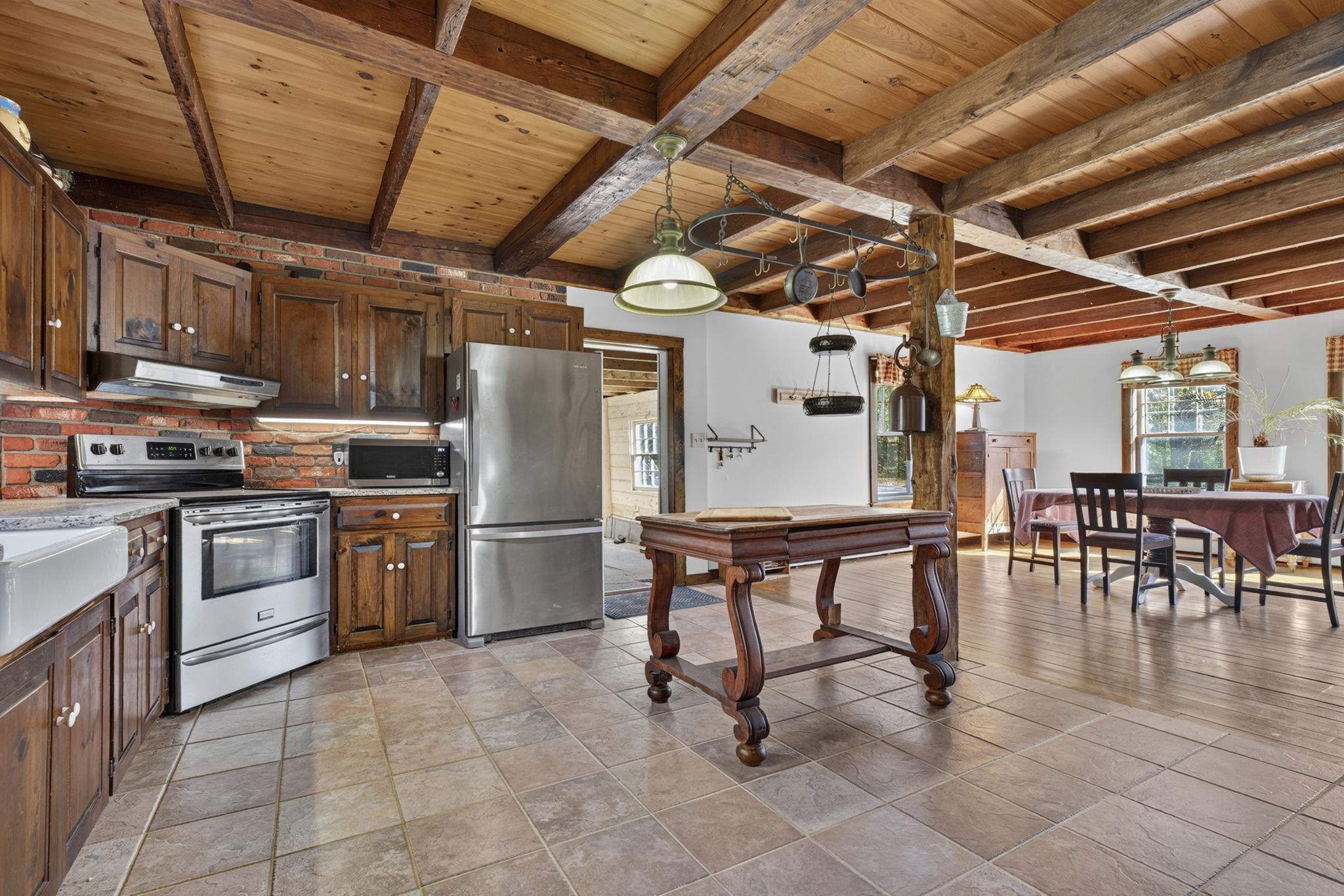 148 County Farm Road Property Photo 1