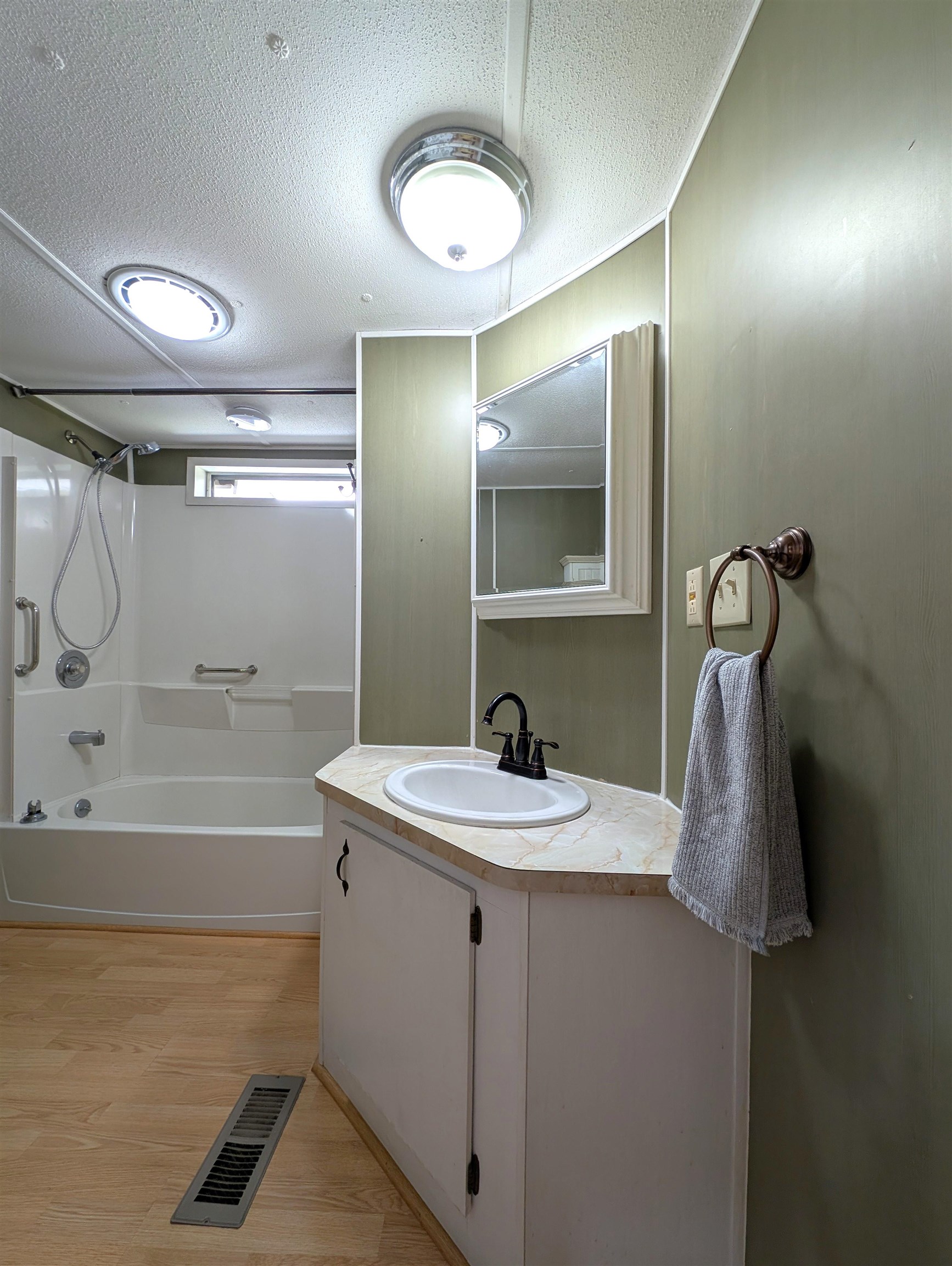 40 Hampton Road Property Photo 32