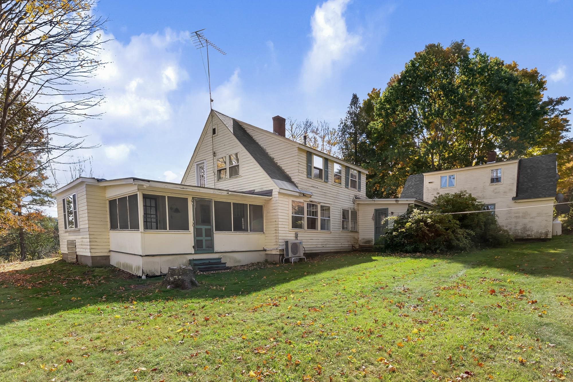 1115 Brookfield Road Property Photo 3