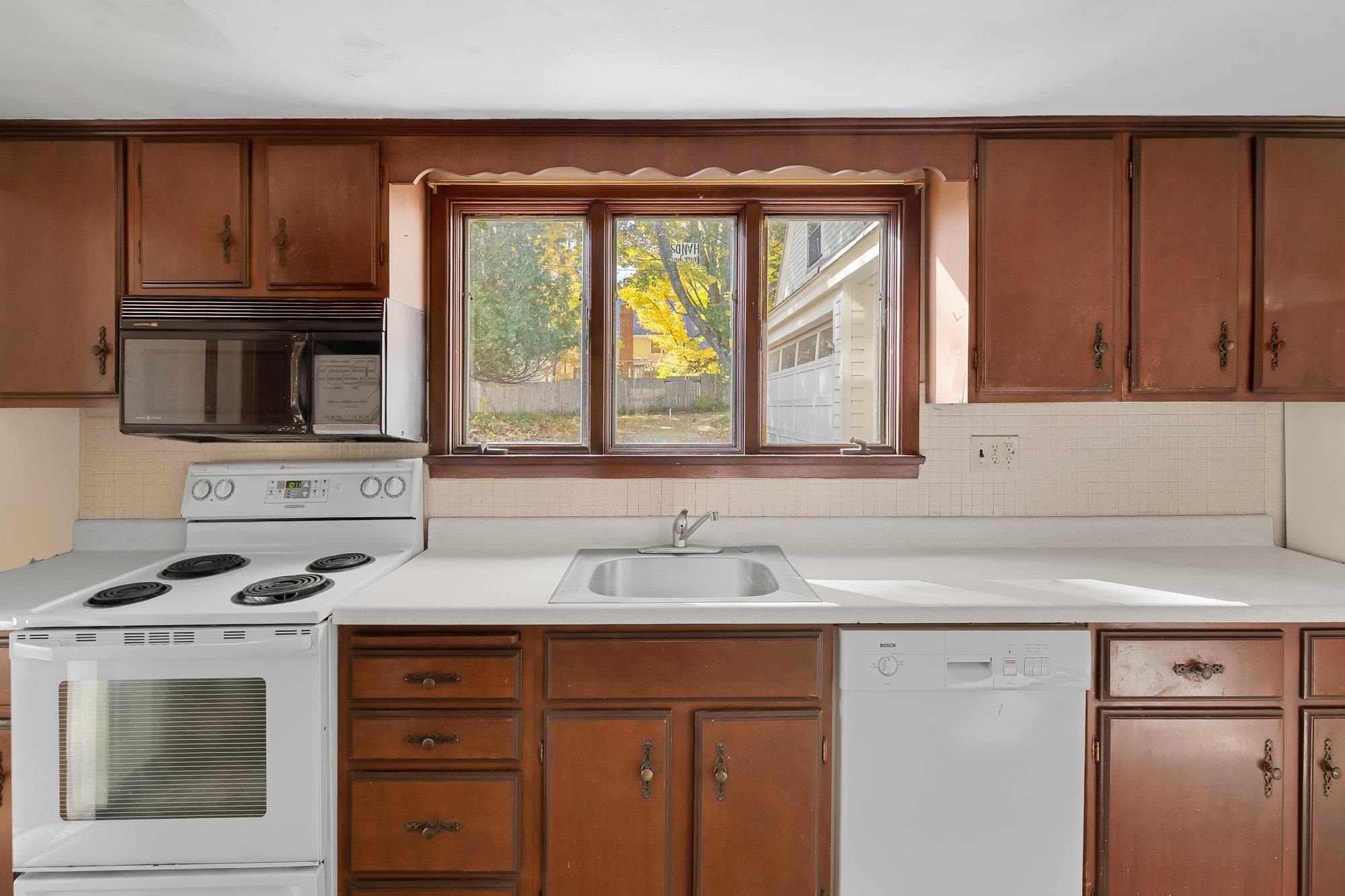 1115 Brookfield Road Property Photo 5