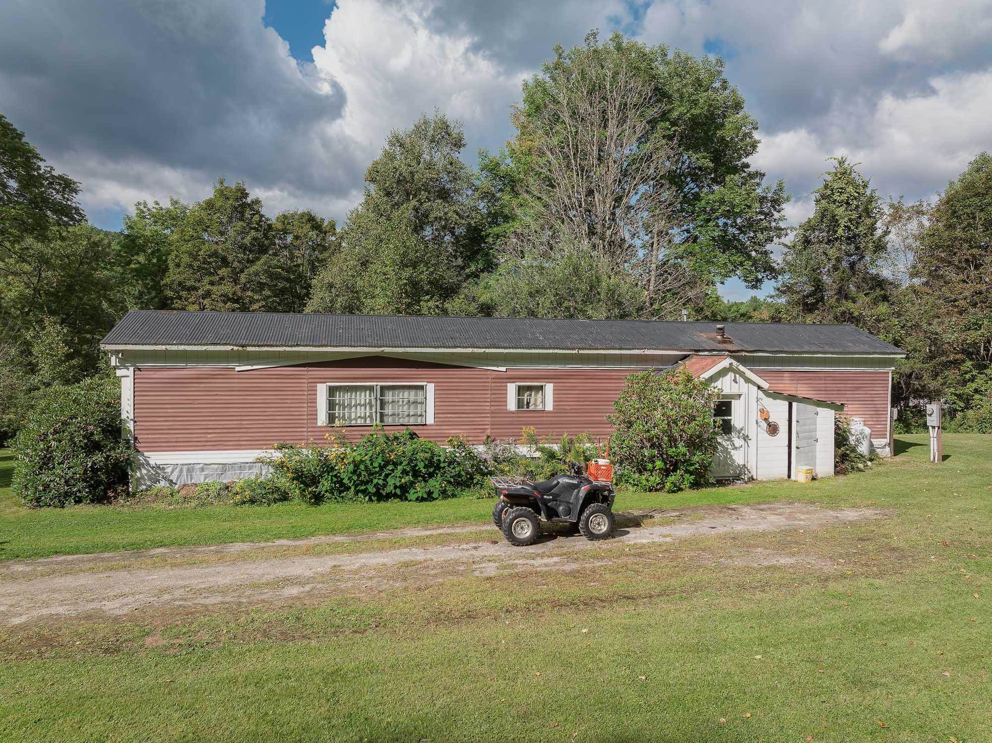 2114 Bridgewater Center Road Property Photo 3