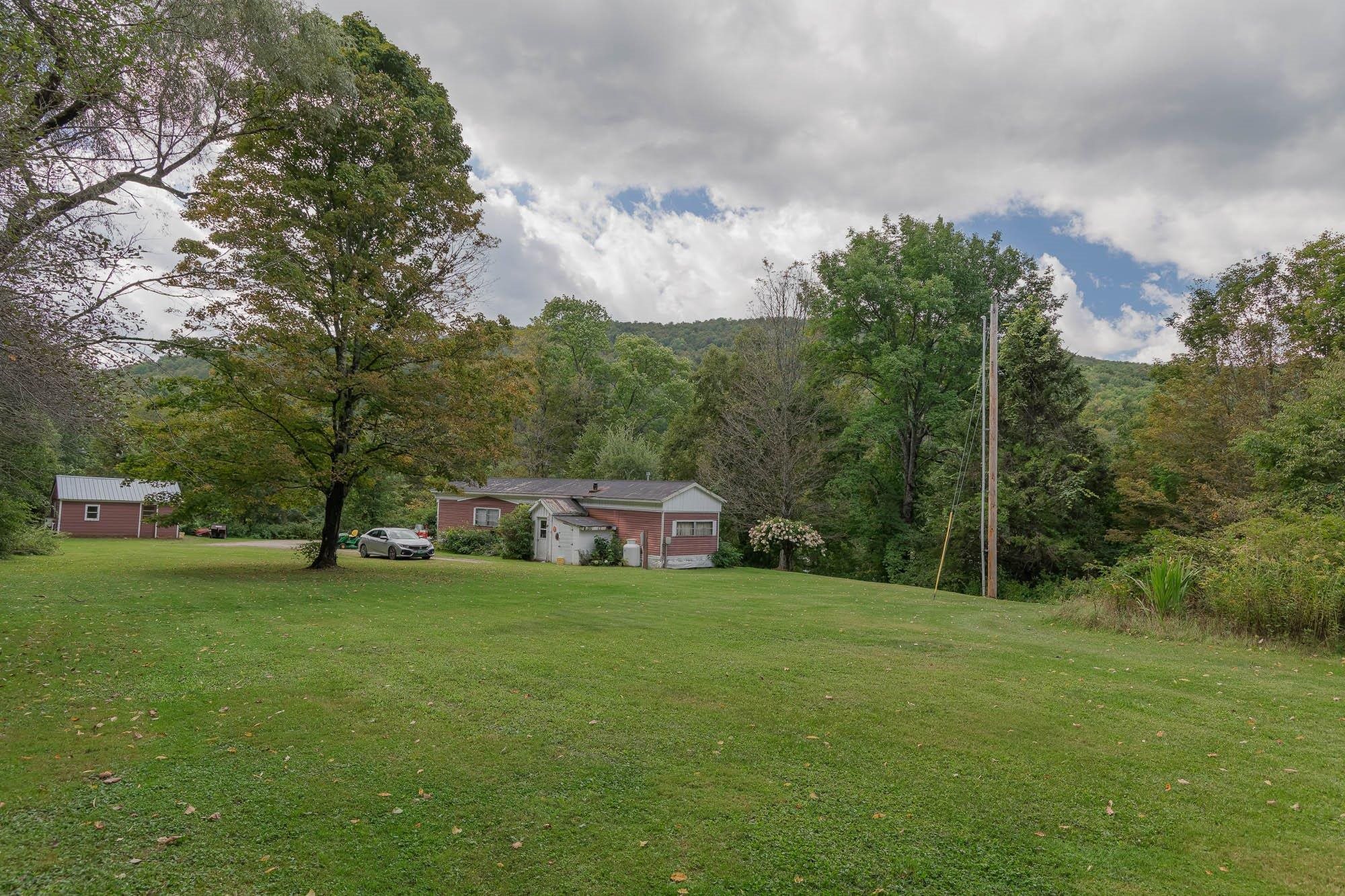 2114 Bridgewater Center Road Property Photo 10