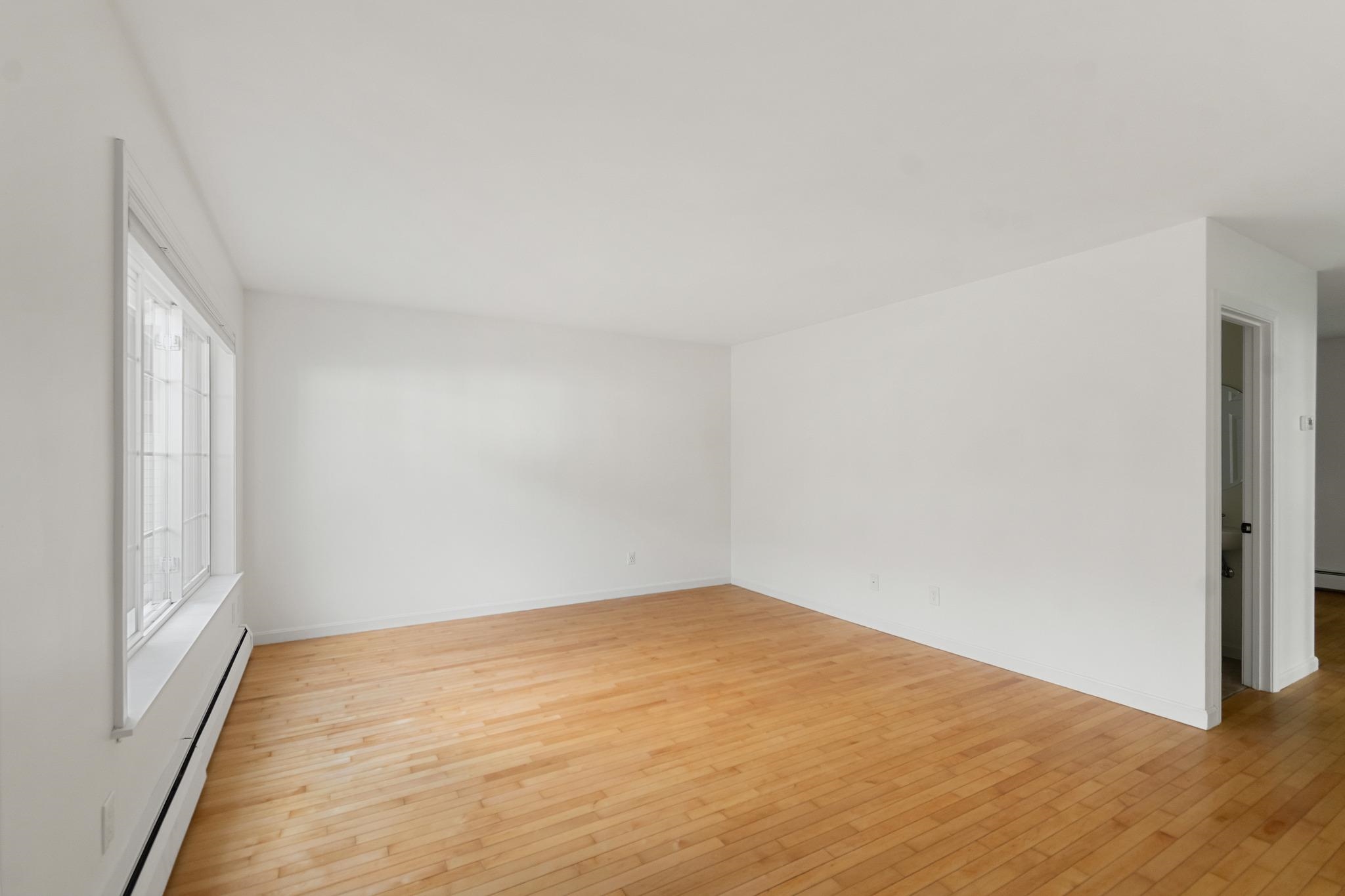 54 Starbird Road Property Photo 4