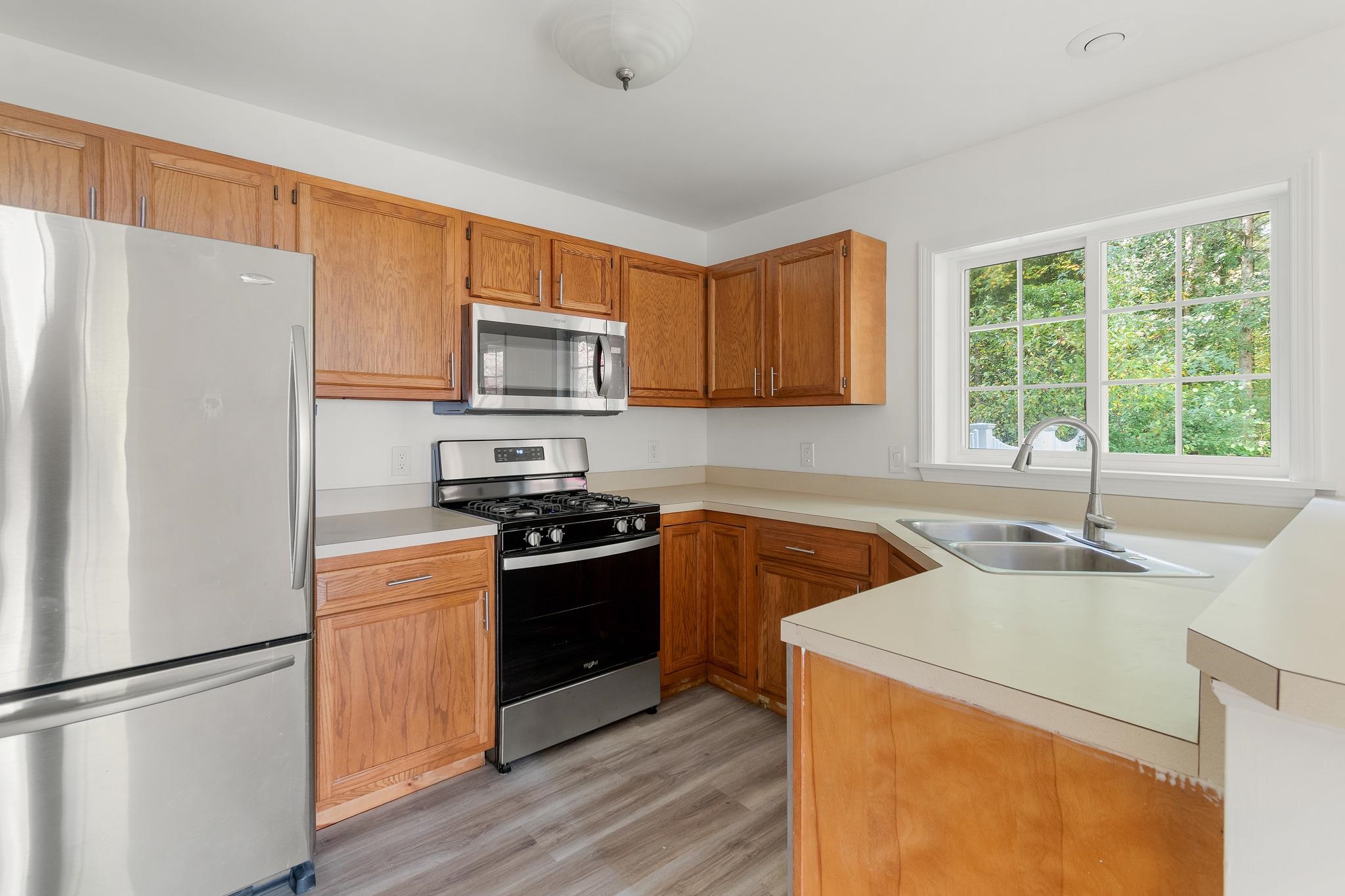 54 Starbird Road Property Photo 10