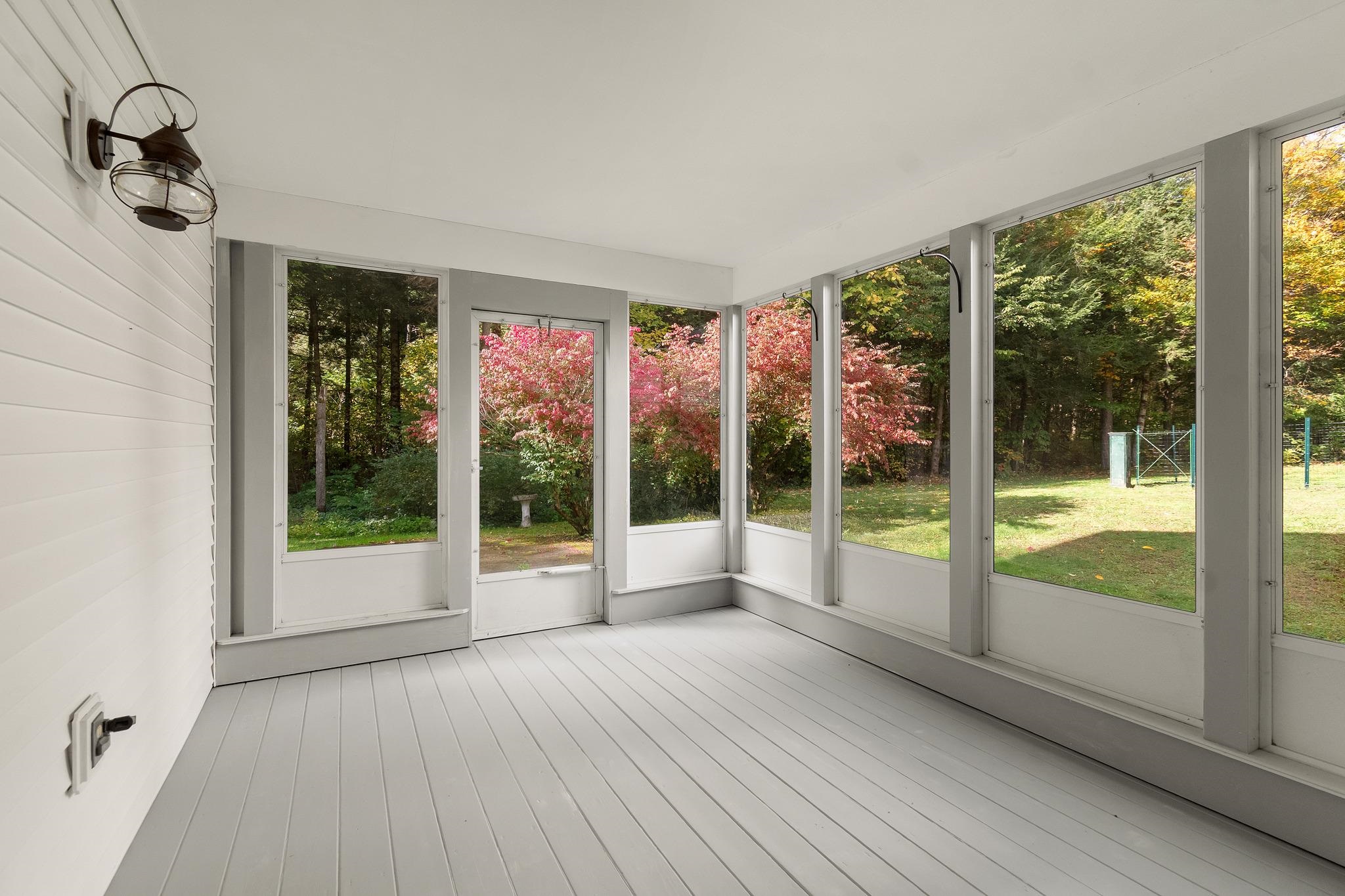 54 Starbird Road Property Photo 13