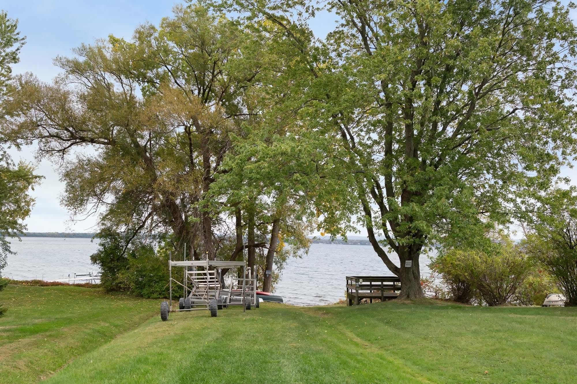 112 Hog Island Road Property Photo 5