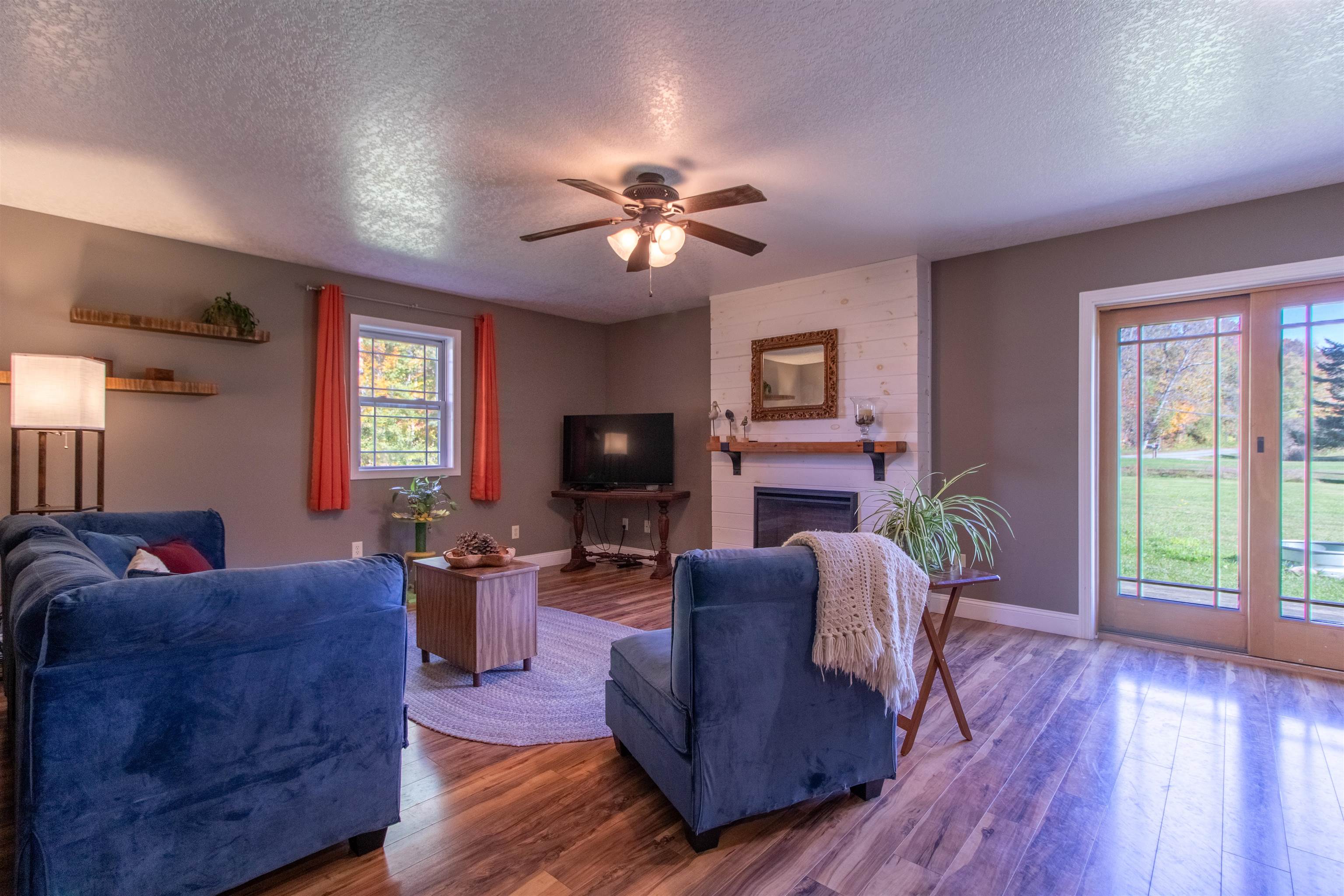 25 Derby Pond Road Property Photo 8