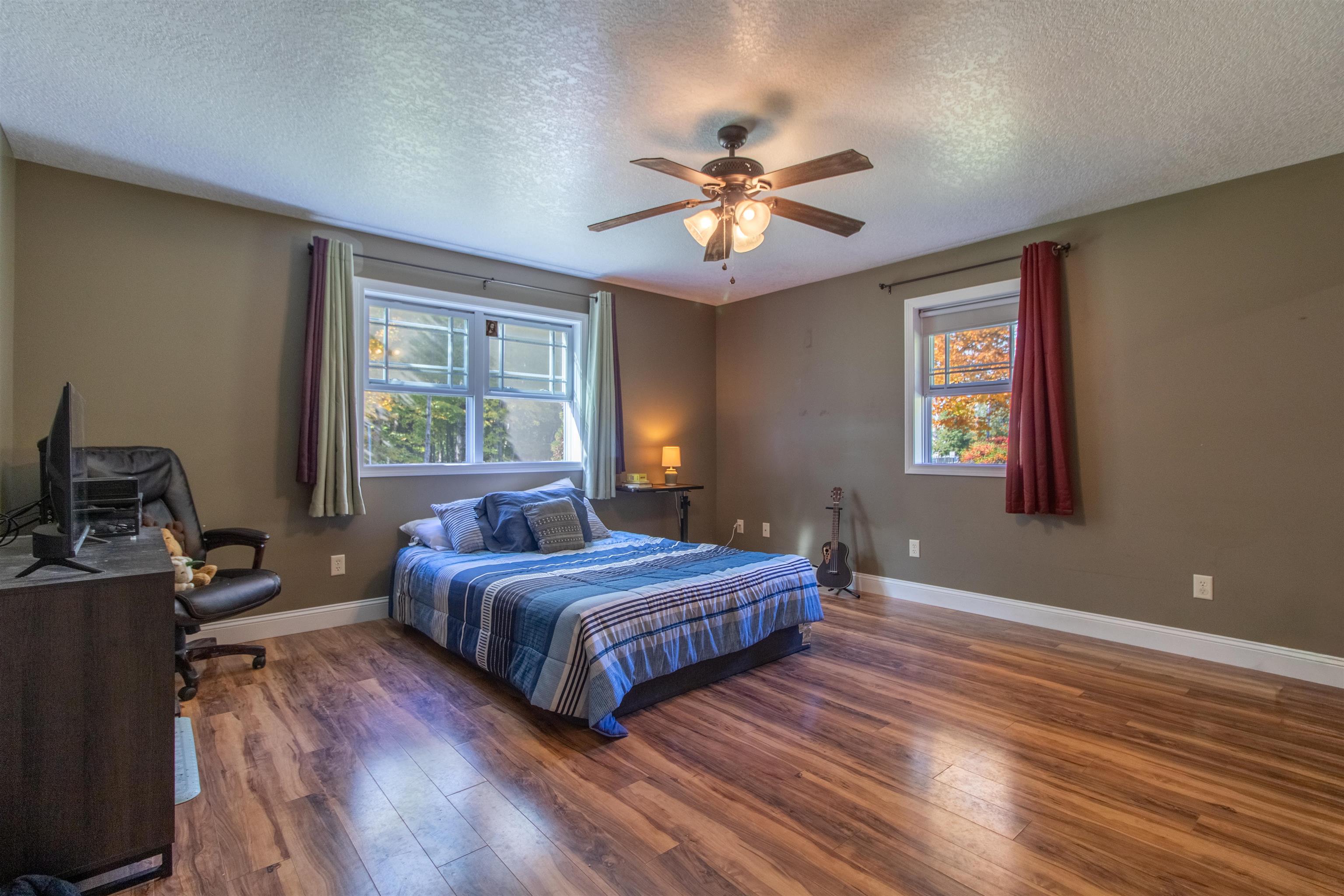 25 Derby Pond Road Property Photo 14